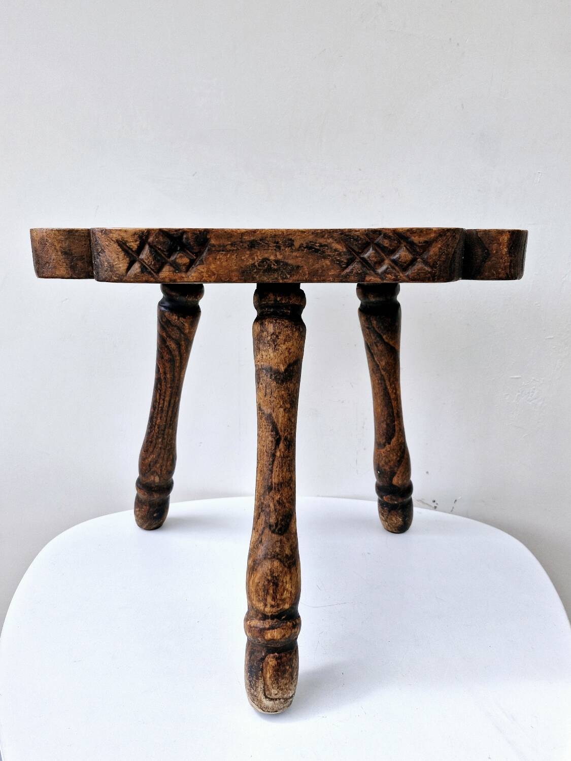 Rare Old Tripod Milking Stool Carved Solid Wood Popular Art
