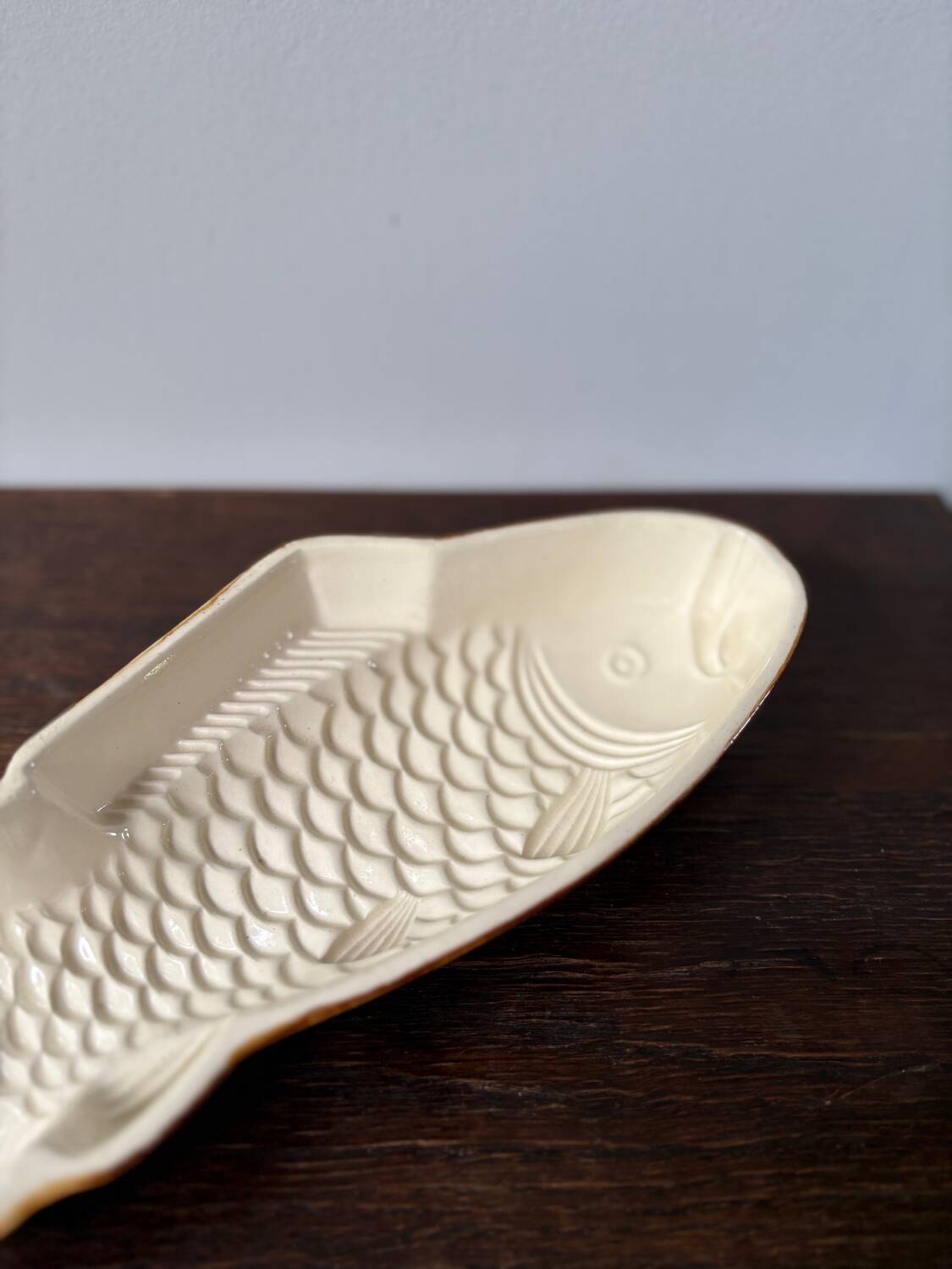 Vintage ceramic fish shaped cake plate