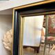 Miroir rectangulaire en bois noir et doré 45 x 35 cm