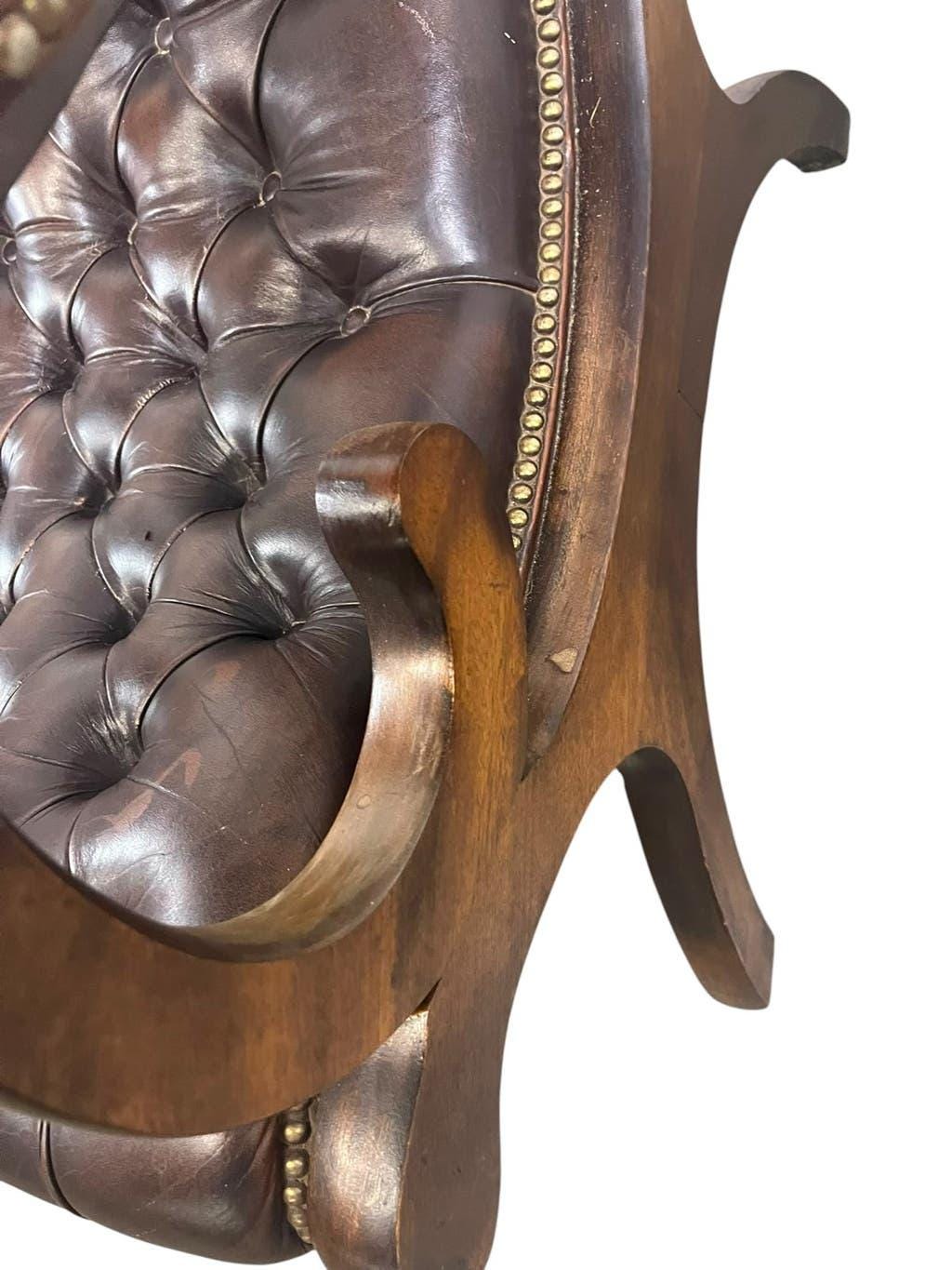 Vintage Chesterfield armchair in dark brown leather / single seat