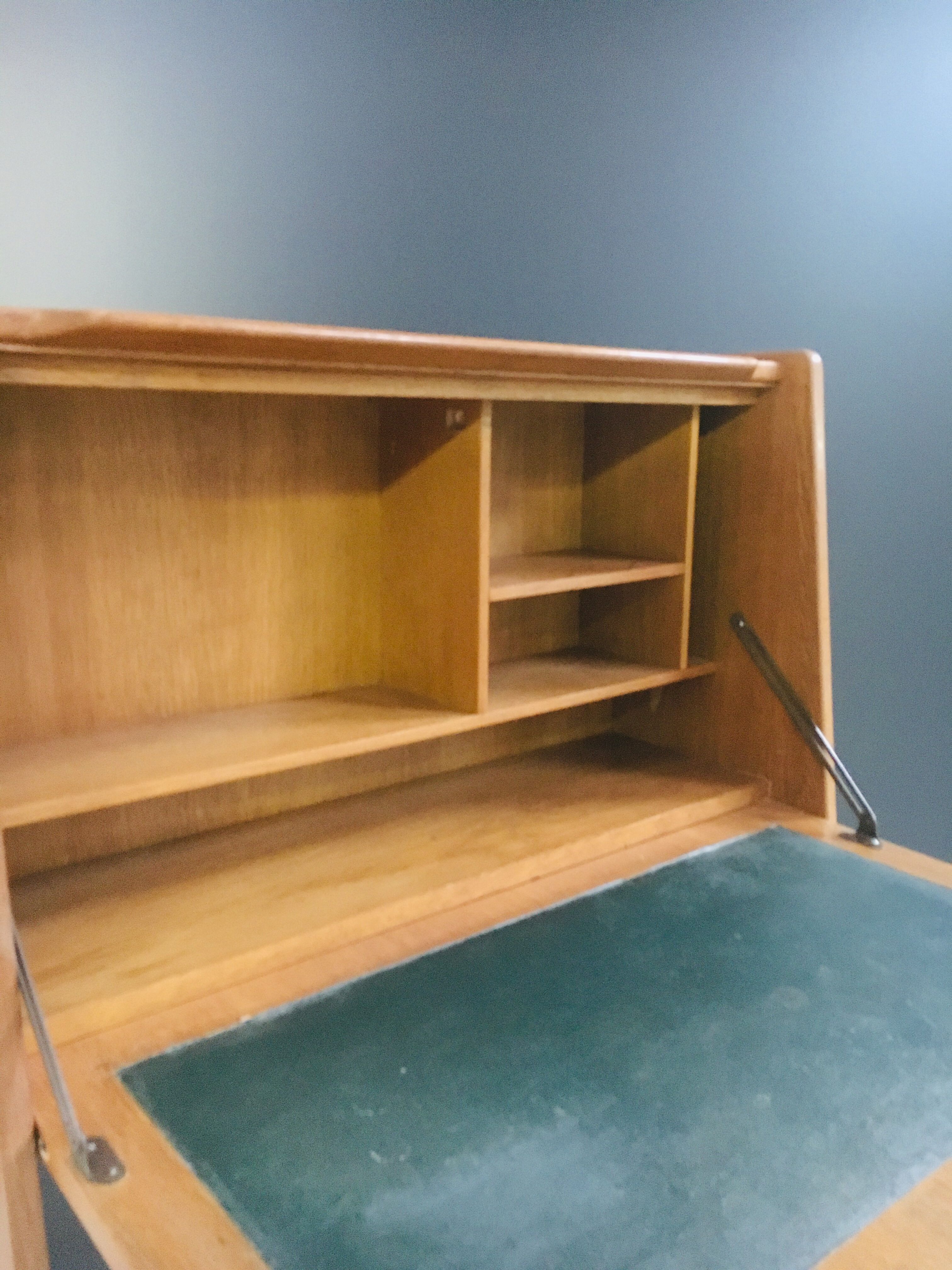 "Dakar" secretary by Roger Landault