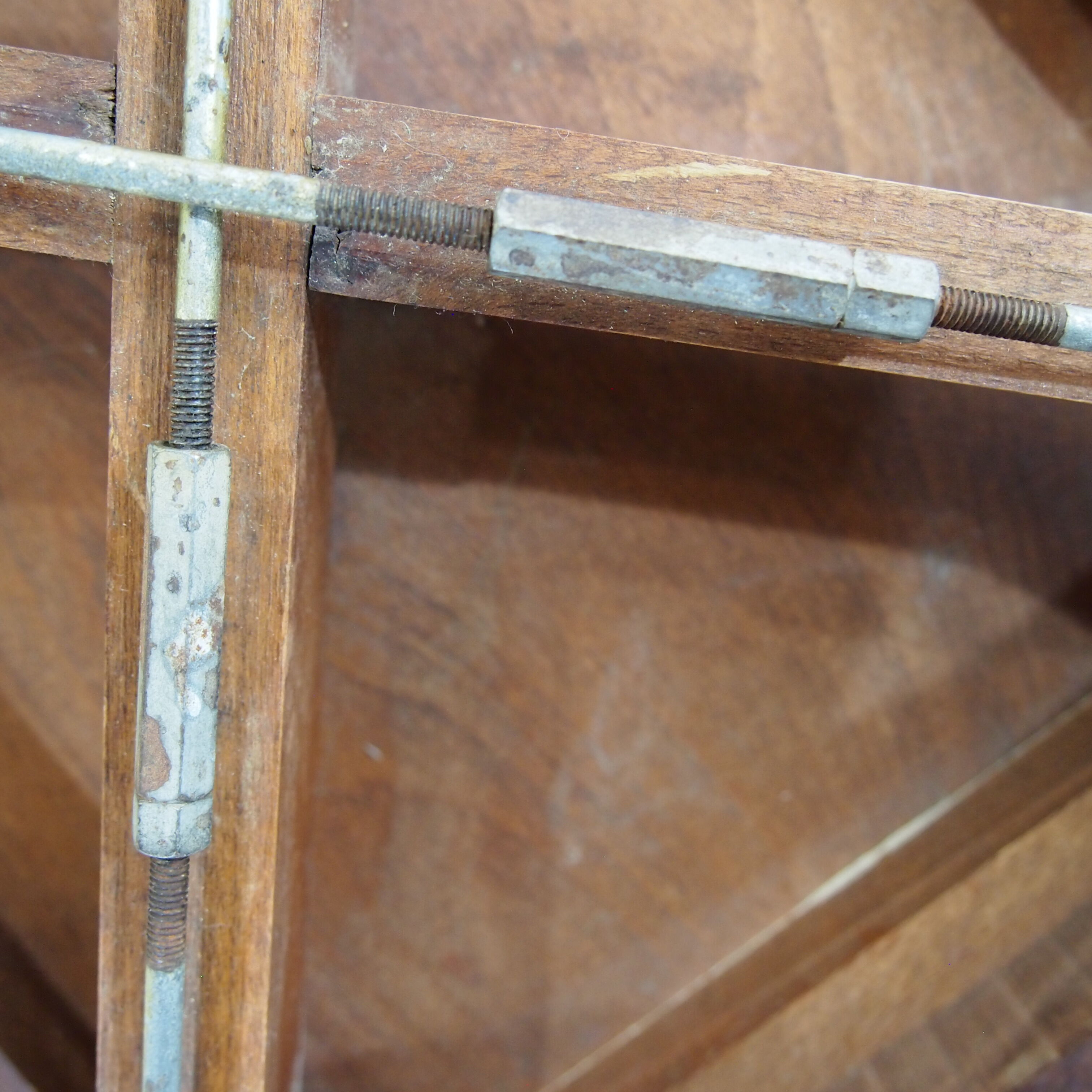 Six L-M chairs /1960