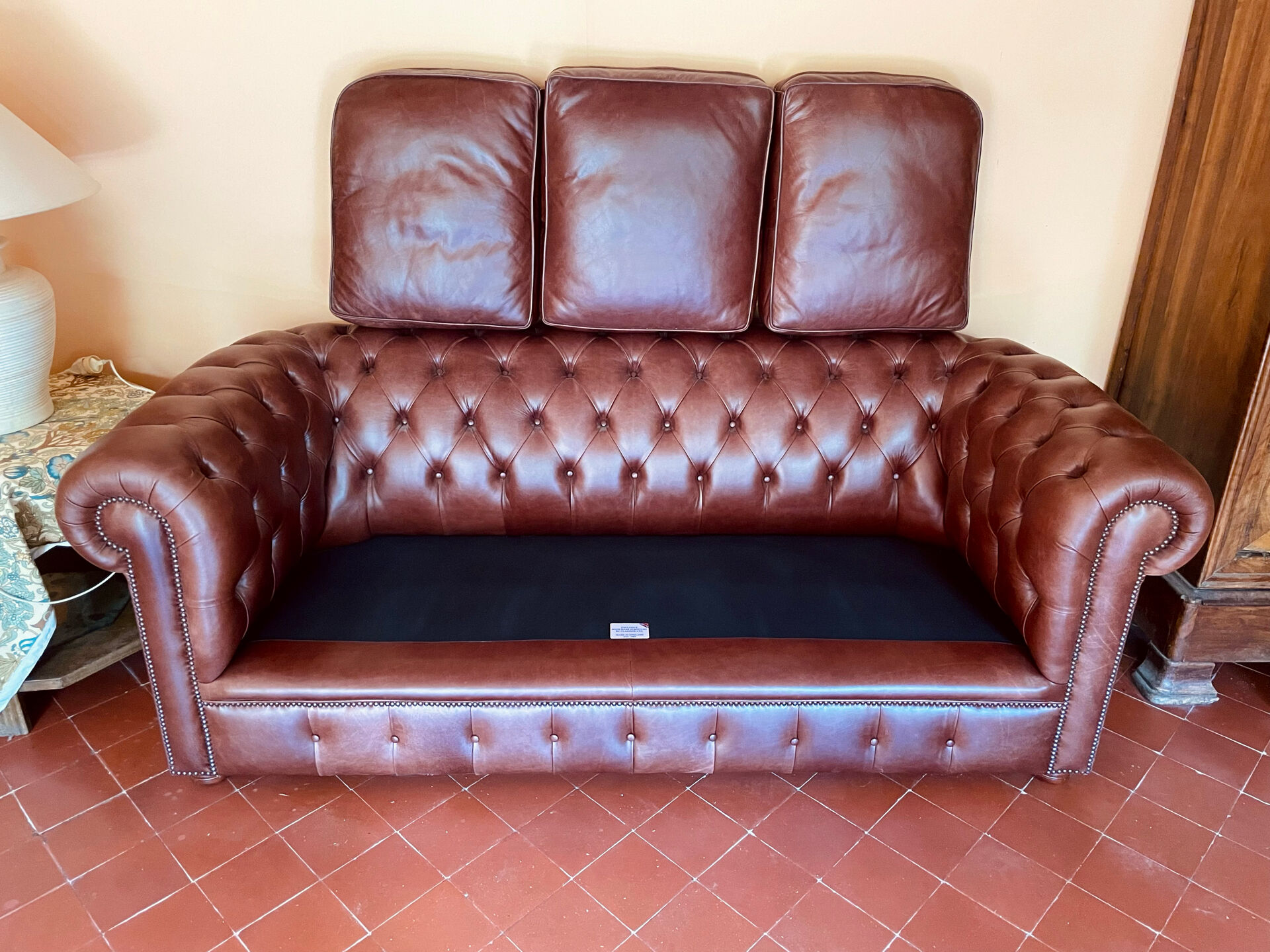 Canapé chesterfield de luxe anglais en cuir véritable