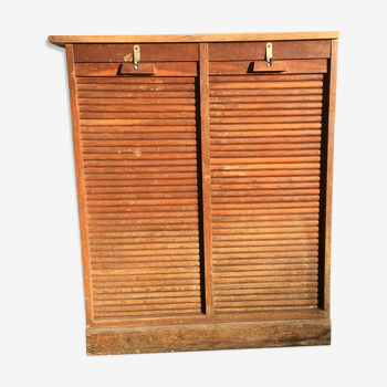 Armoire à rideaux double