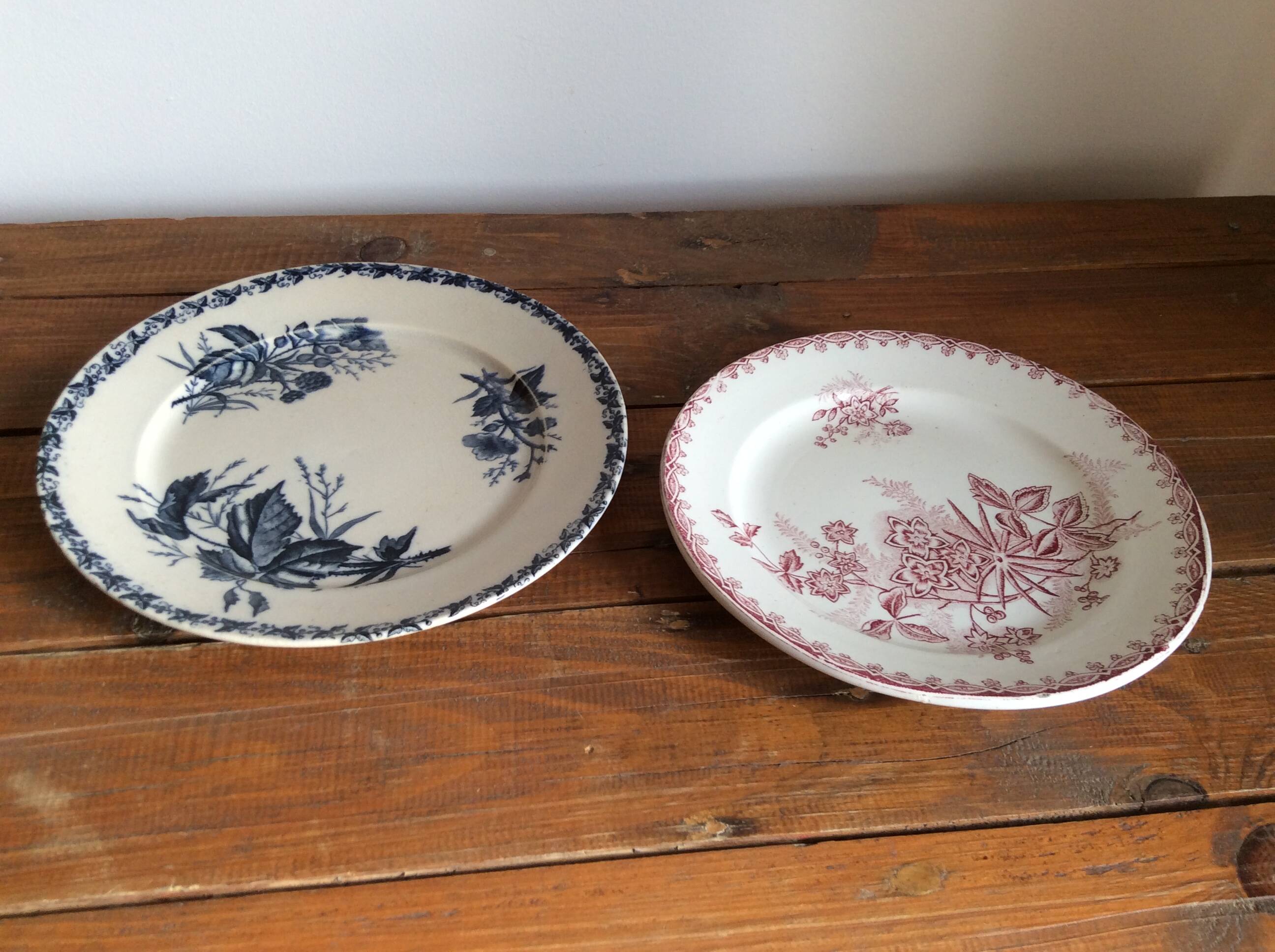 Terre de Fer dessert plates