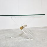 Table basse en laiton et lucite, années 1970