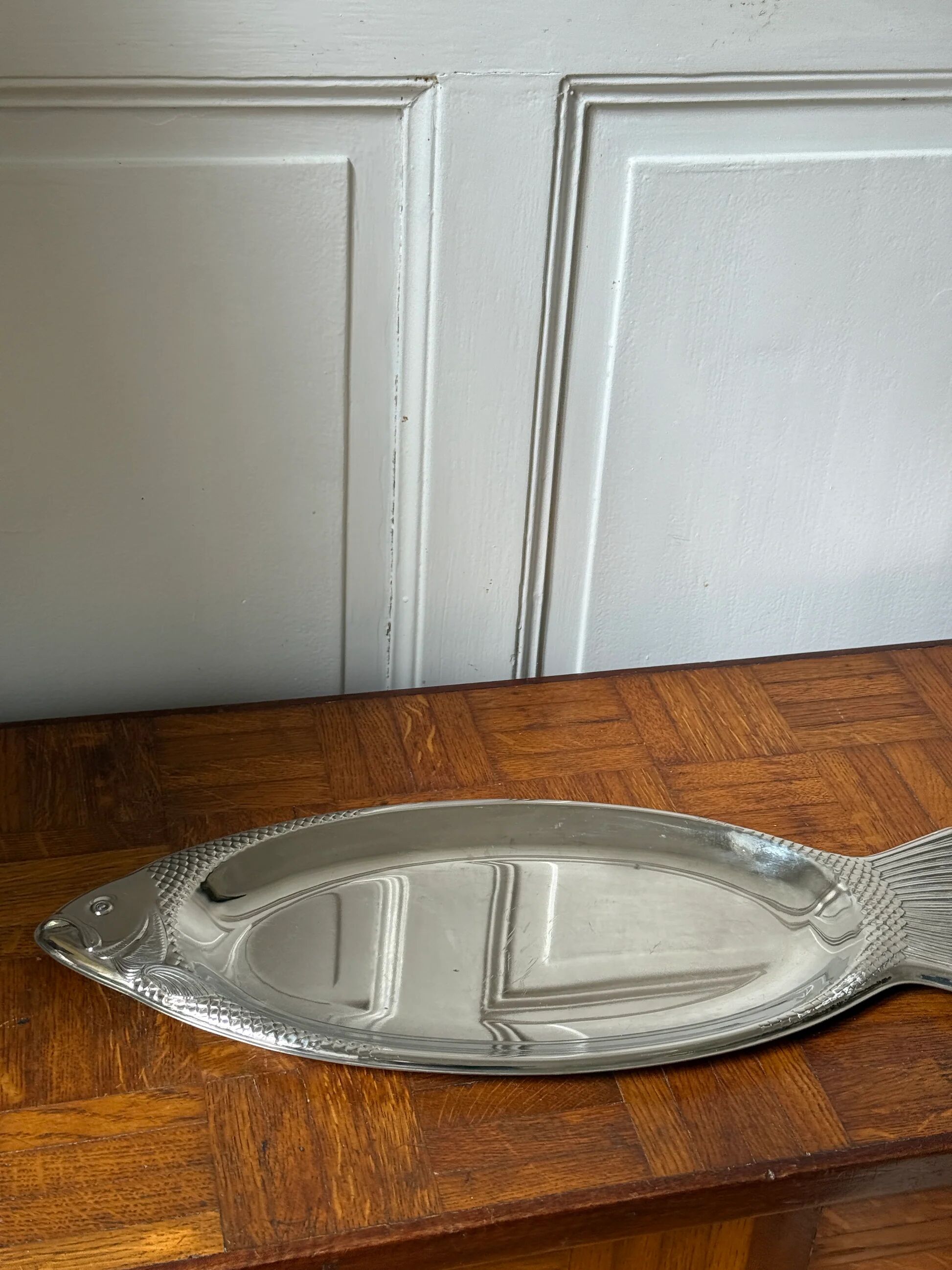 Silver-plated presentation dish