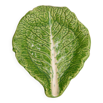 Trompe l'oeil cup bright green cabbage leaf in slip