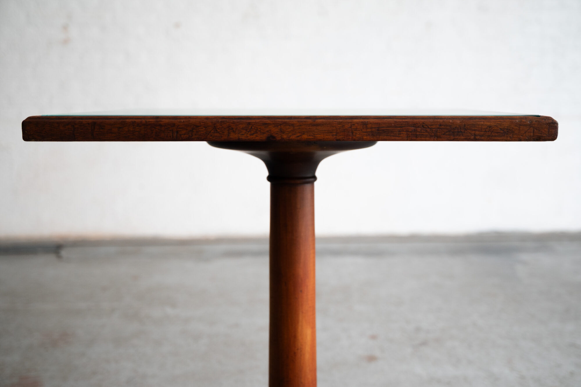 Table bistrot art déco, design français, années 1950