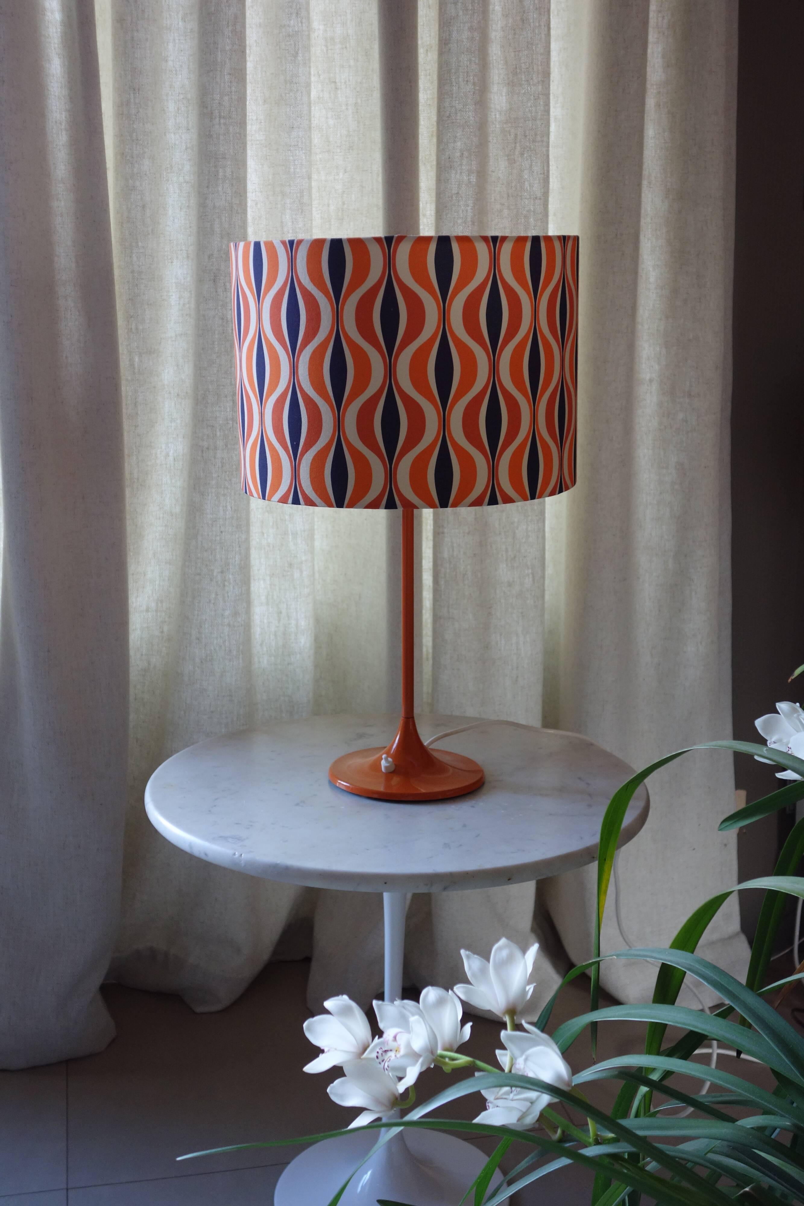Vintage 1970s tulip-shaped floor lamp with contemporary lampshade
