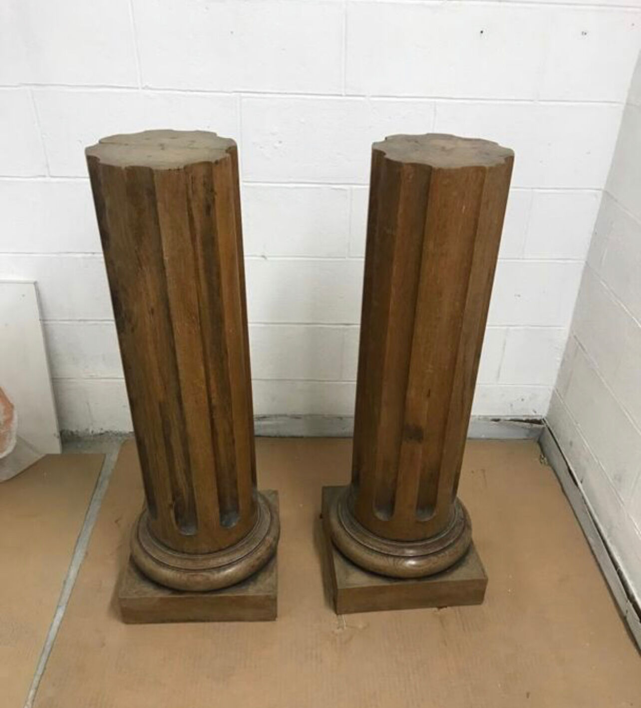 Solid wood columns from Yves Gastou