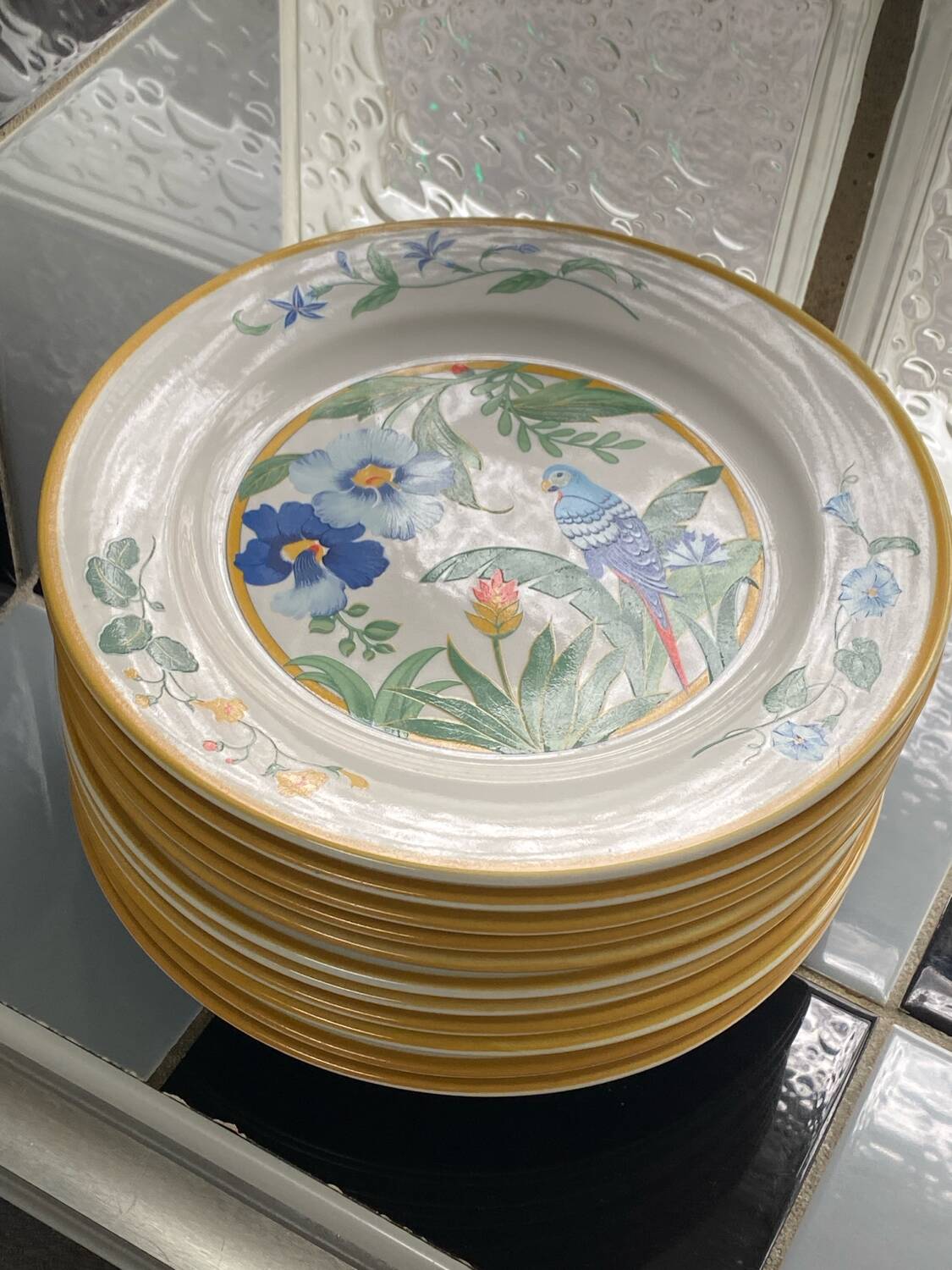 Vintage dinner plates