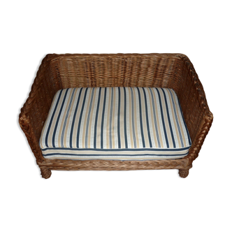 Wicker sofa basket