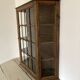 Vitrine murale ancienne en bois