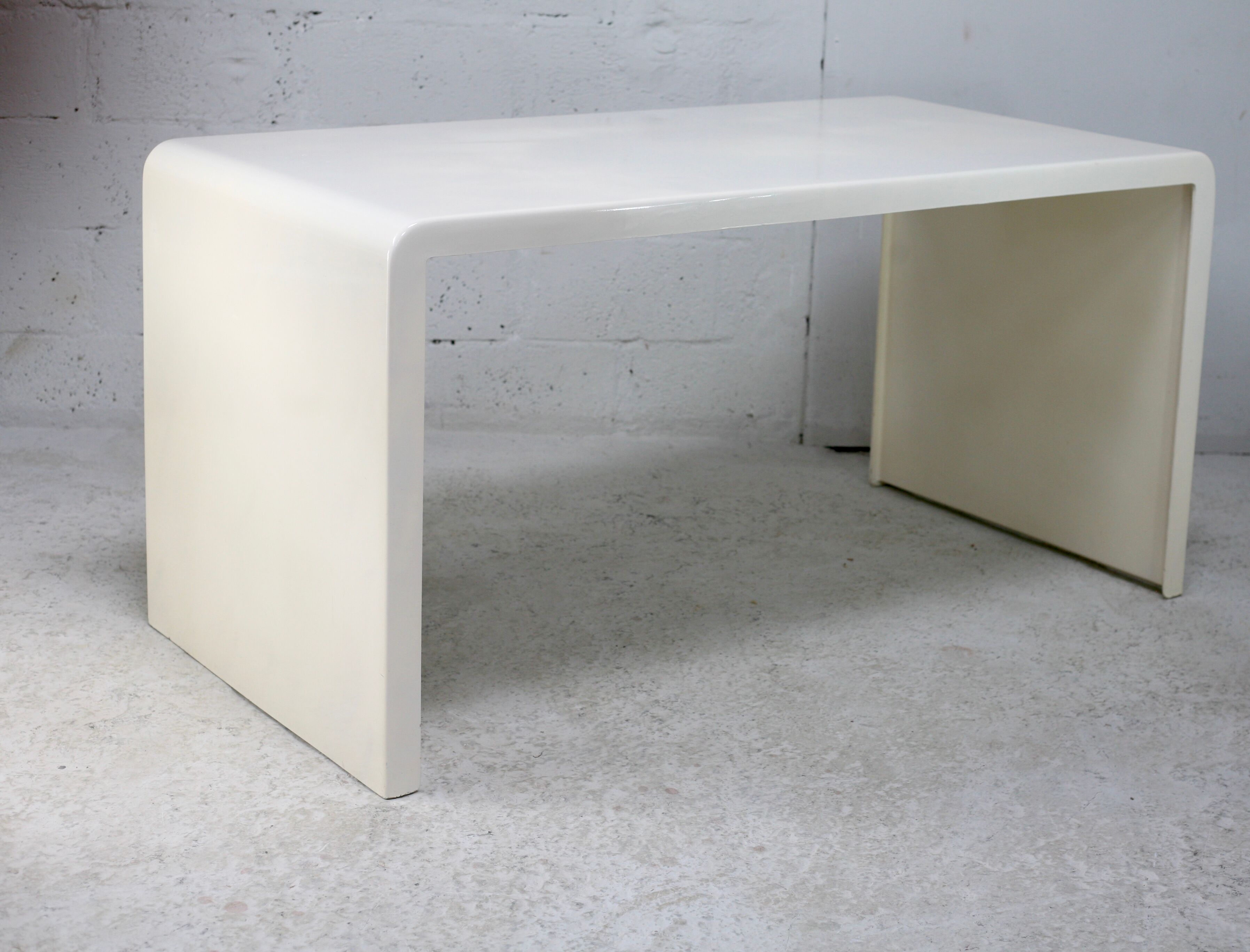 Berthe Libert's fiberglass desk Huchers Minvielle, France, circa 1970