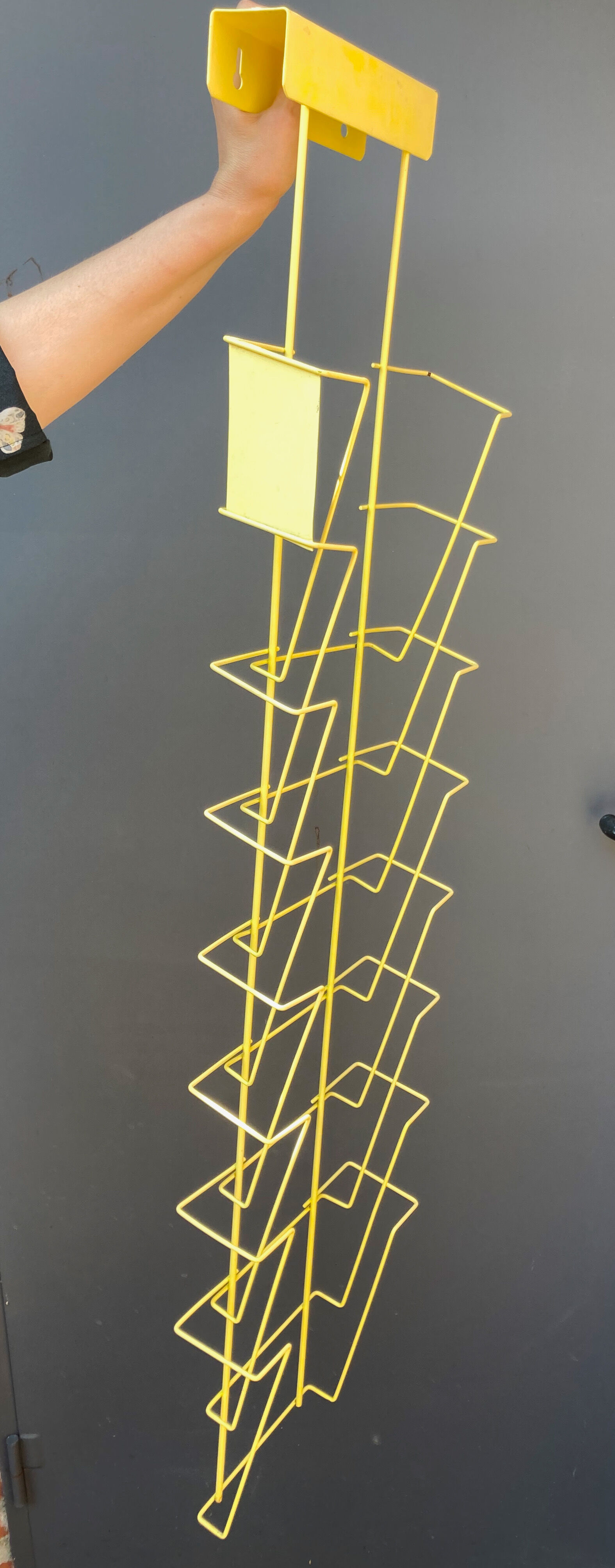 Bookseller's mercantile display