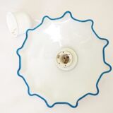 Blue mesh opaline suspension
