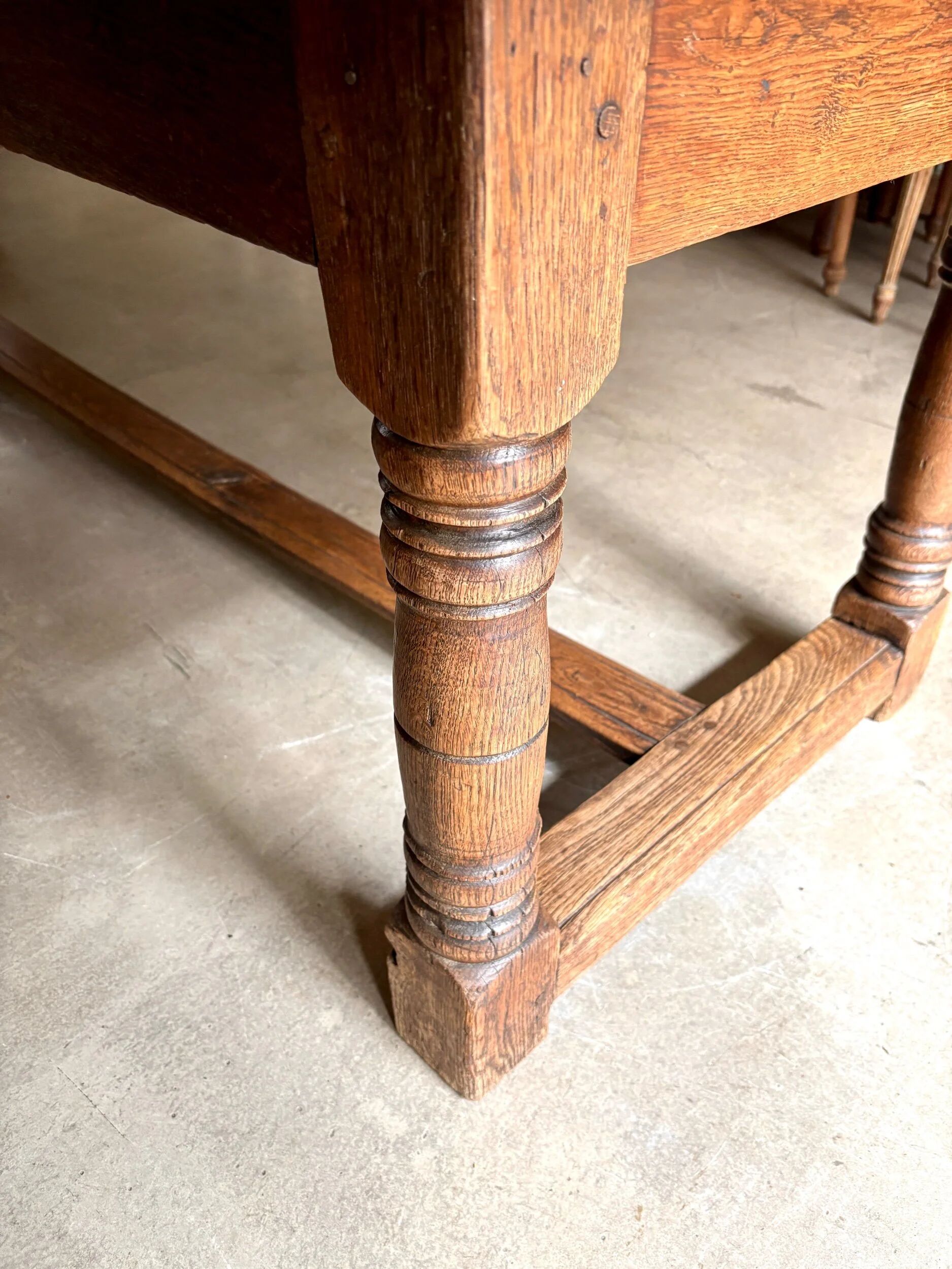 Table de drapier en bois massif 237 x 79 cm