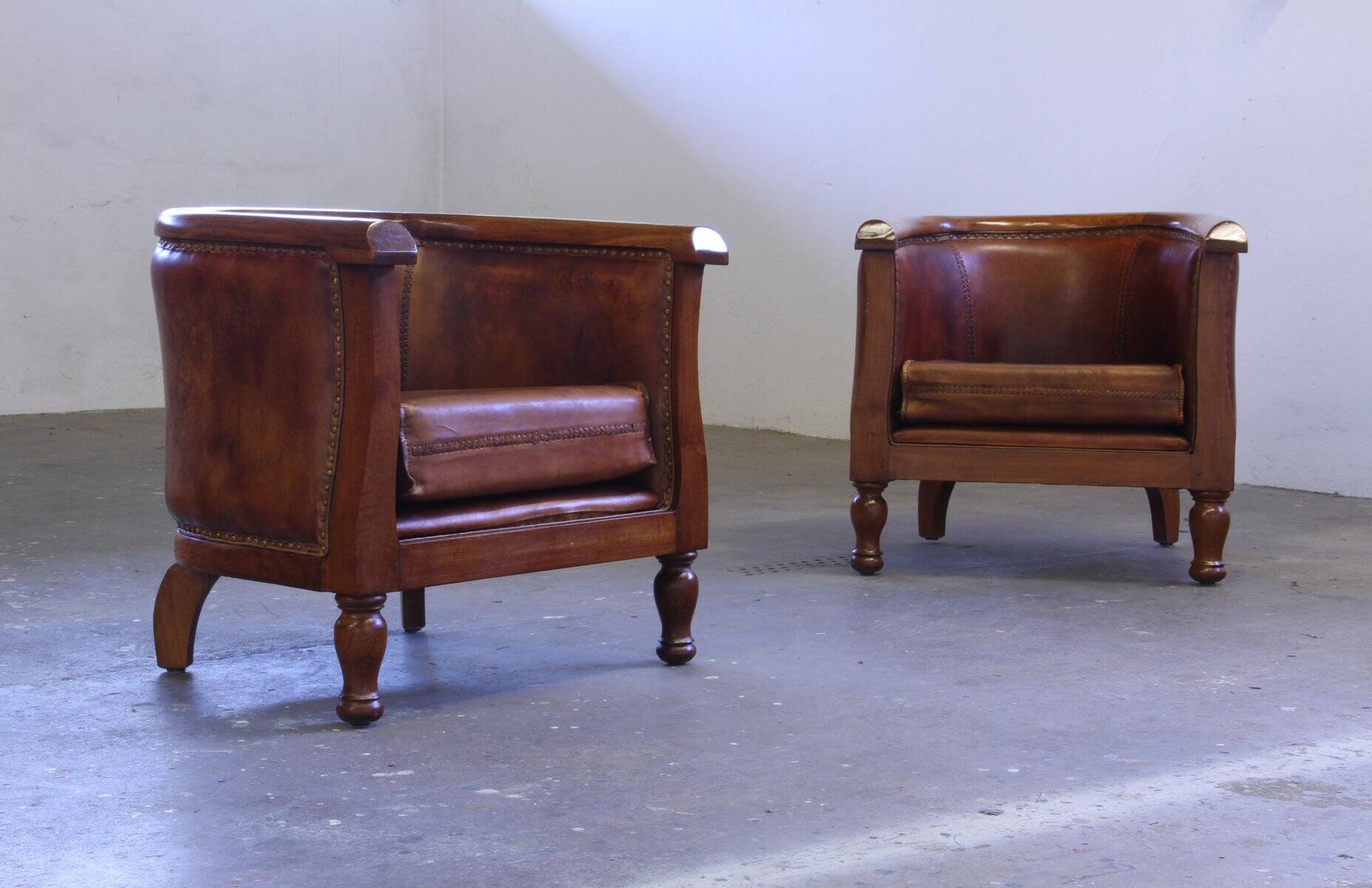 Set of vintage club chairs in leather, 1920s