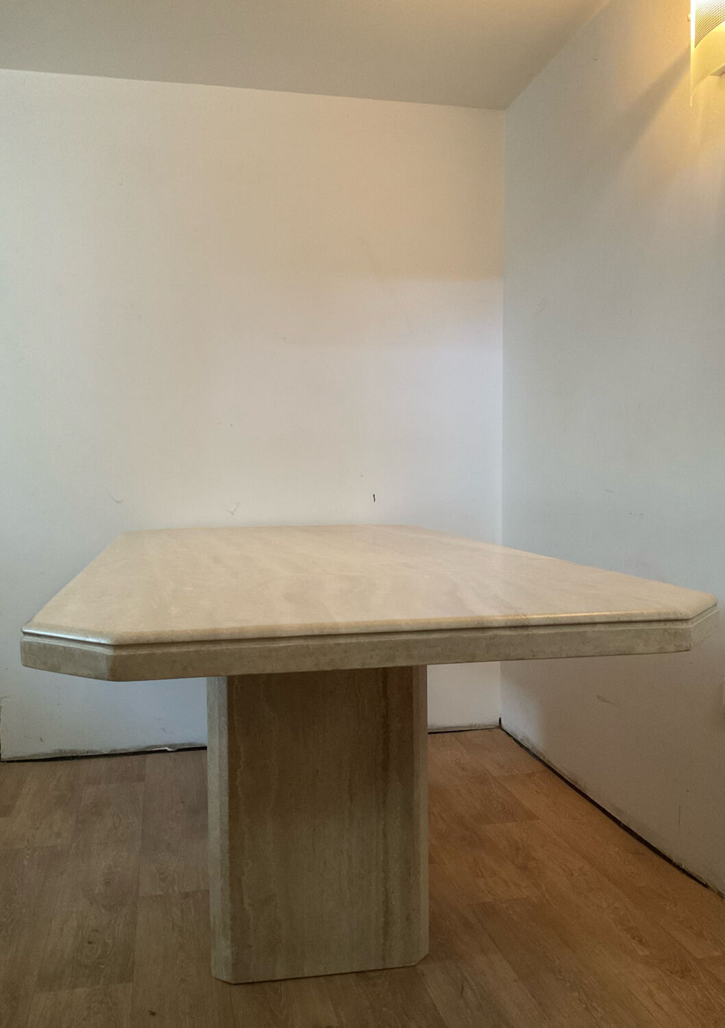 Travertine dining table 6/8 people