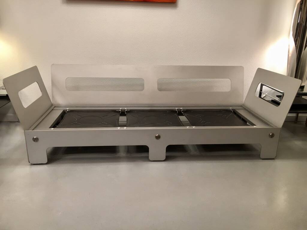 Canapé 3 places cuir et aluminium anodisé Sigurd Ressel 1968