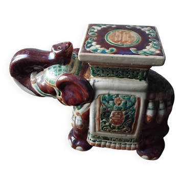 Porte plante éléphant en terre cuite
