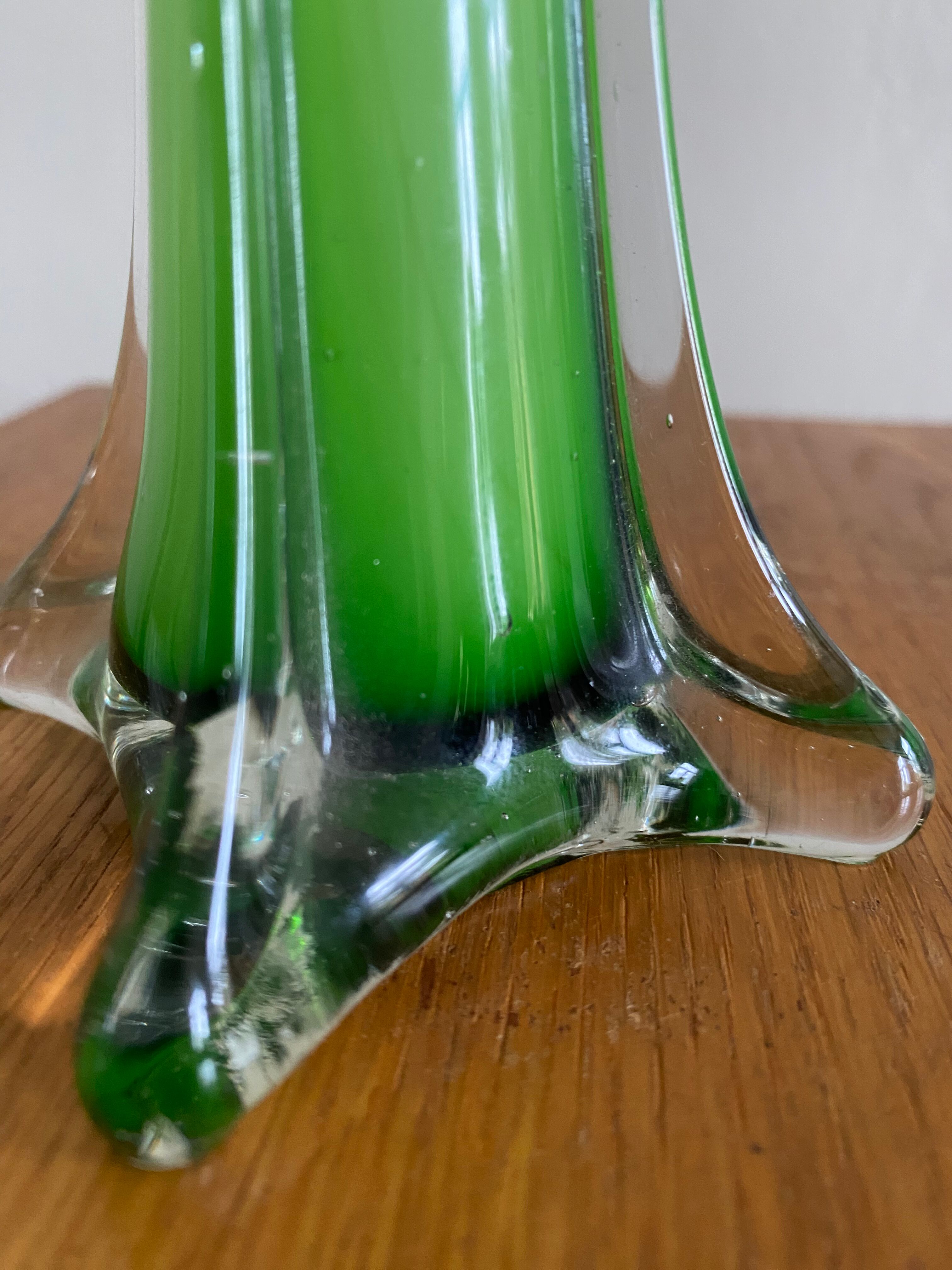 Set of two green soliflores