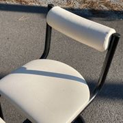 Paire de chaises hautes 1980 cuir et métal