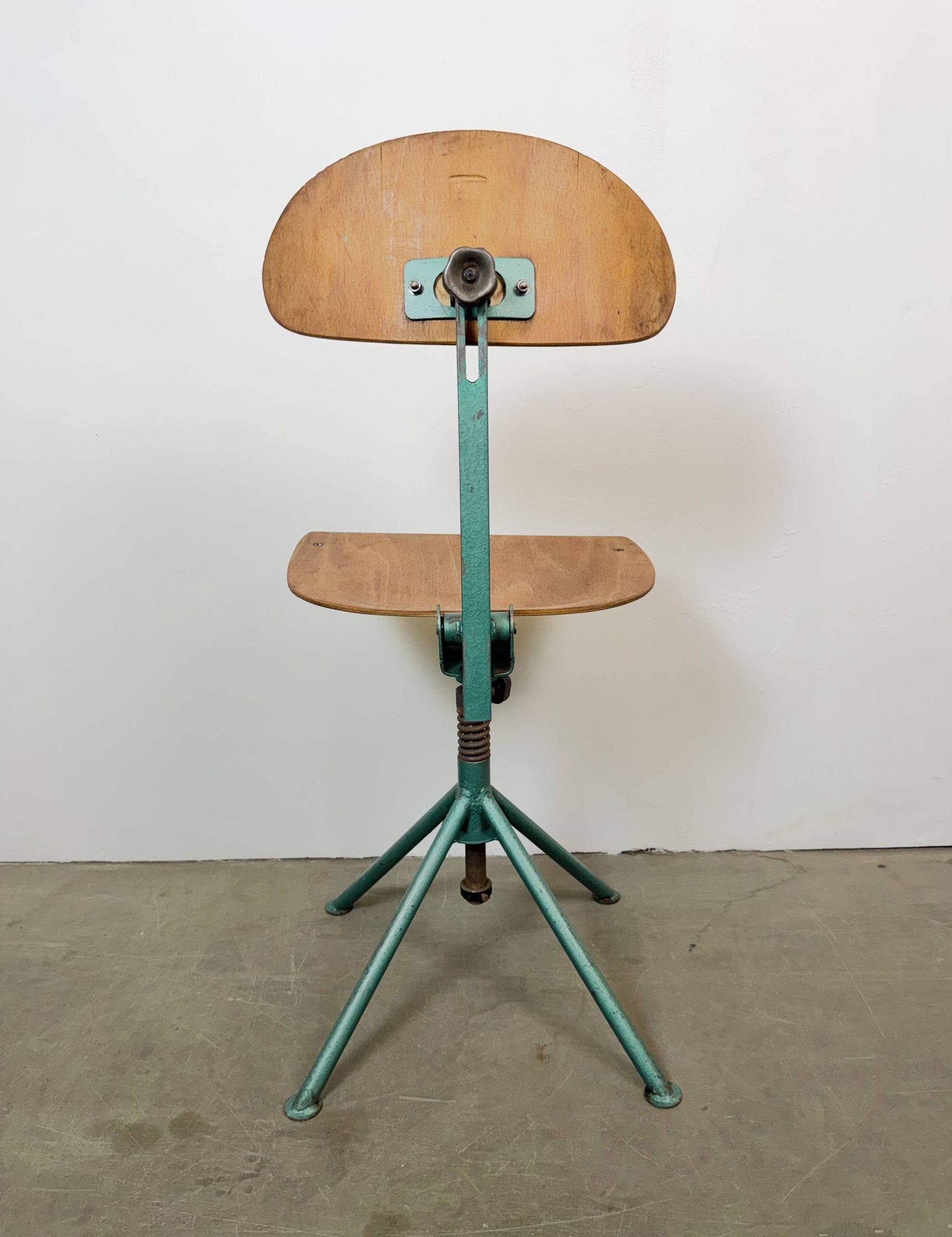 Chaise d'atelier industrielle verte foncée, années 1950