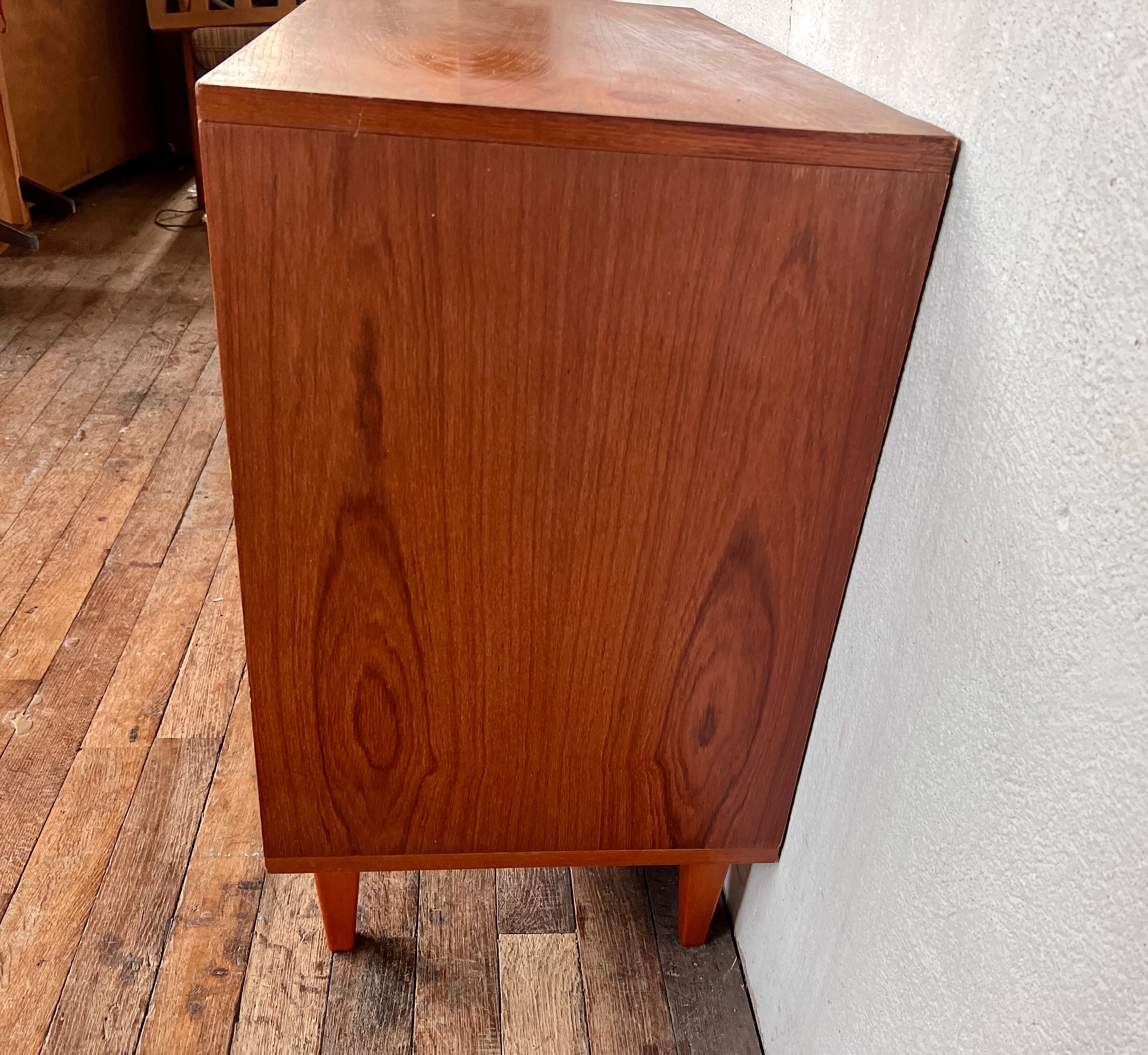 Buffet scandinave en teck 1960