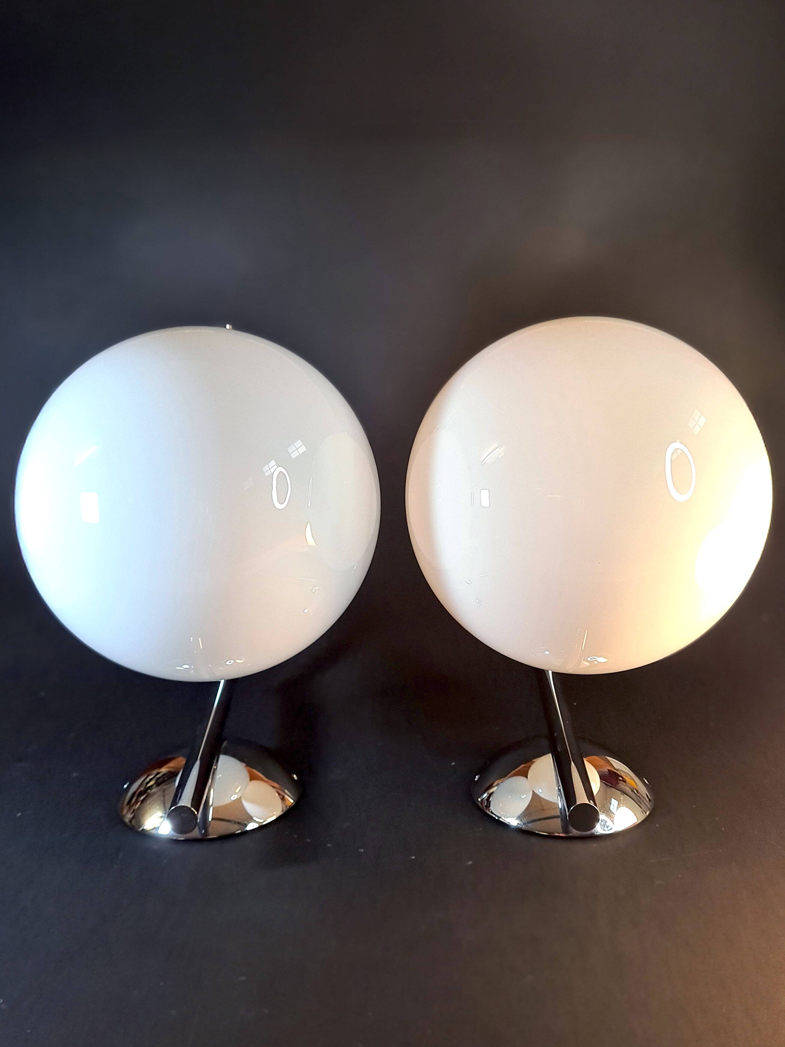 Pair of FLOS IC Lights C/W2 Wall Lights – Chrome & Globe Ø30 – Blown Glass