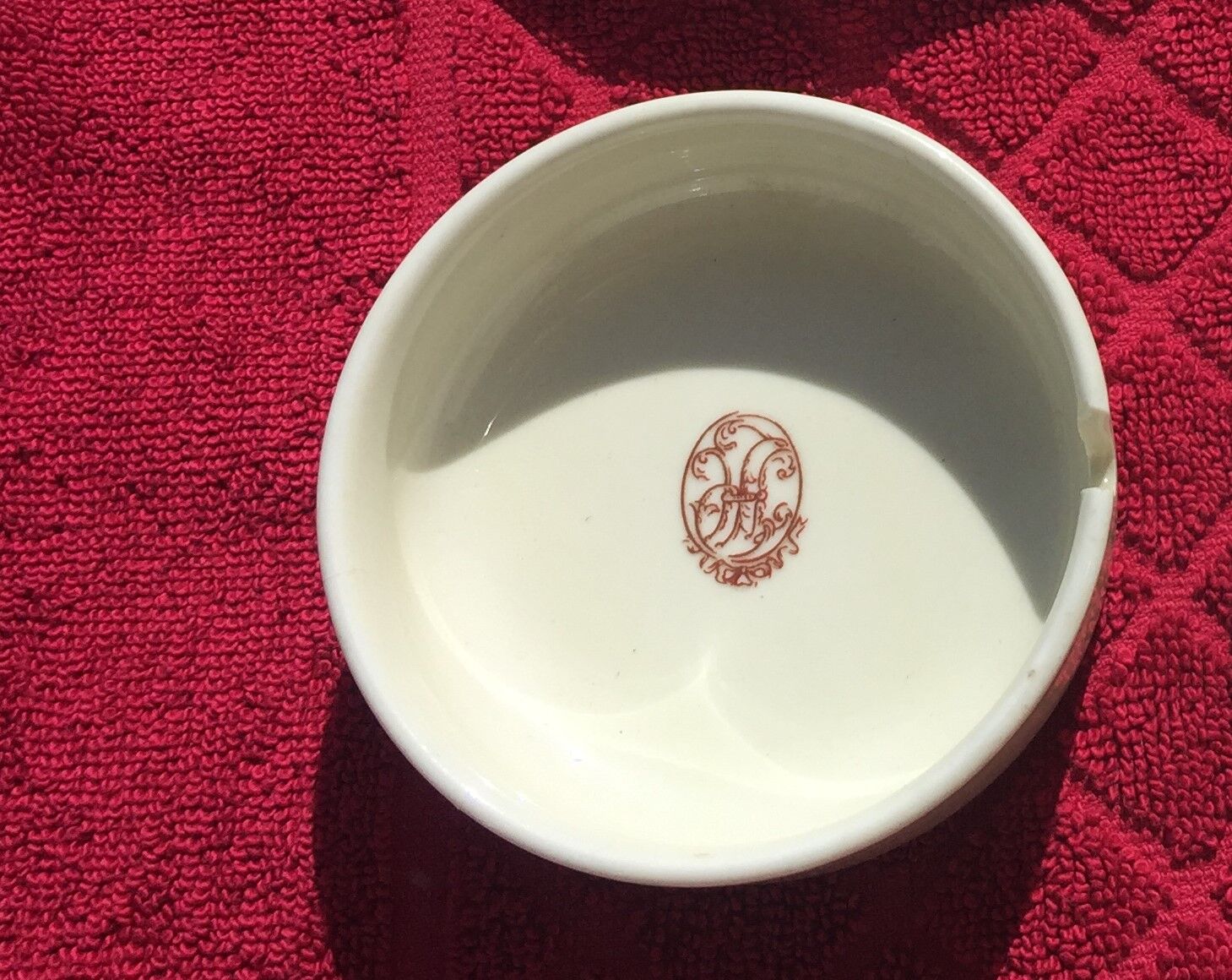 Ashtray Hotel Plaza Athenaeum numbered 225-43-30 year 1970