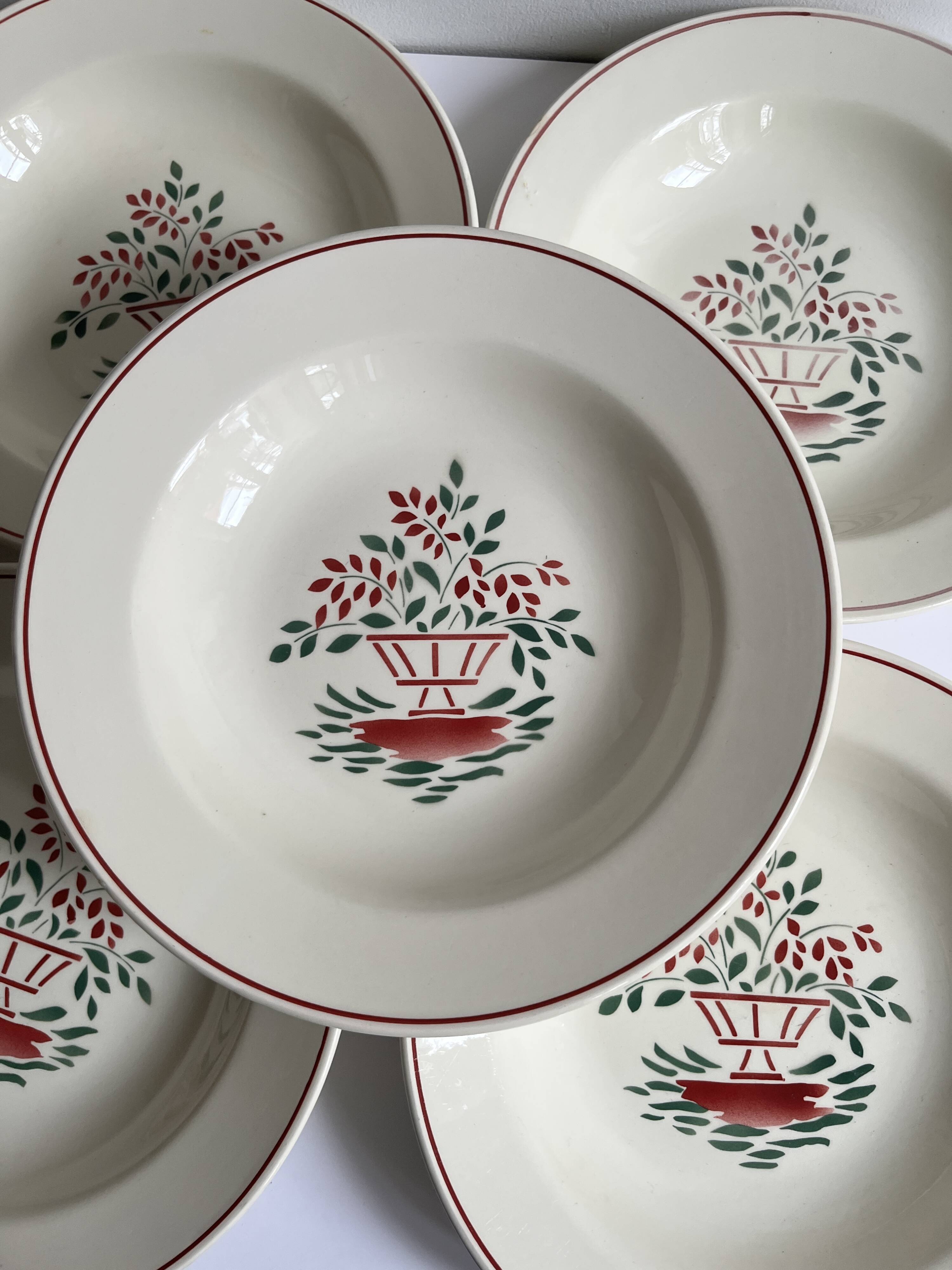 5 vintage HBCM Montereau deep plates