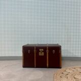 Circled travel trunk