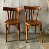 Pair of mismatched Thonet chairs