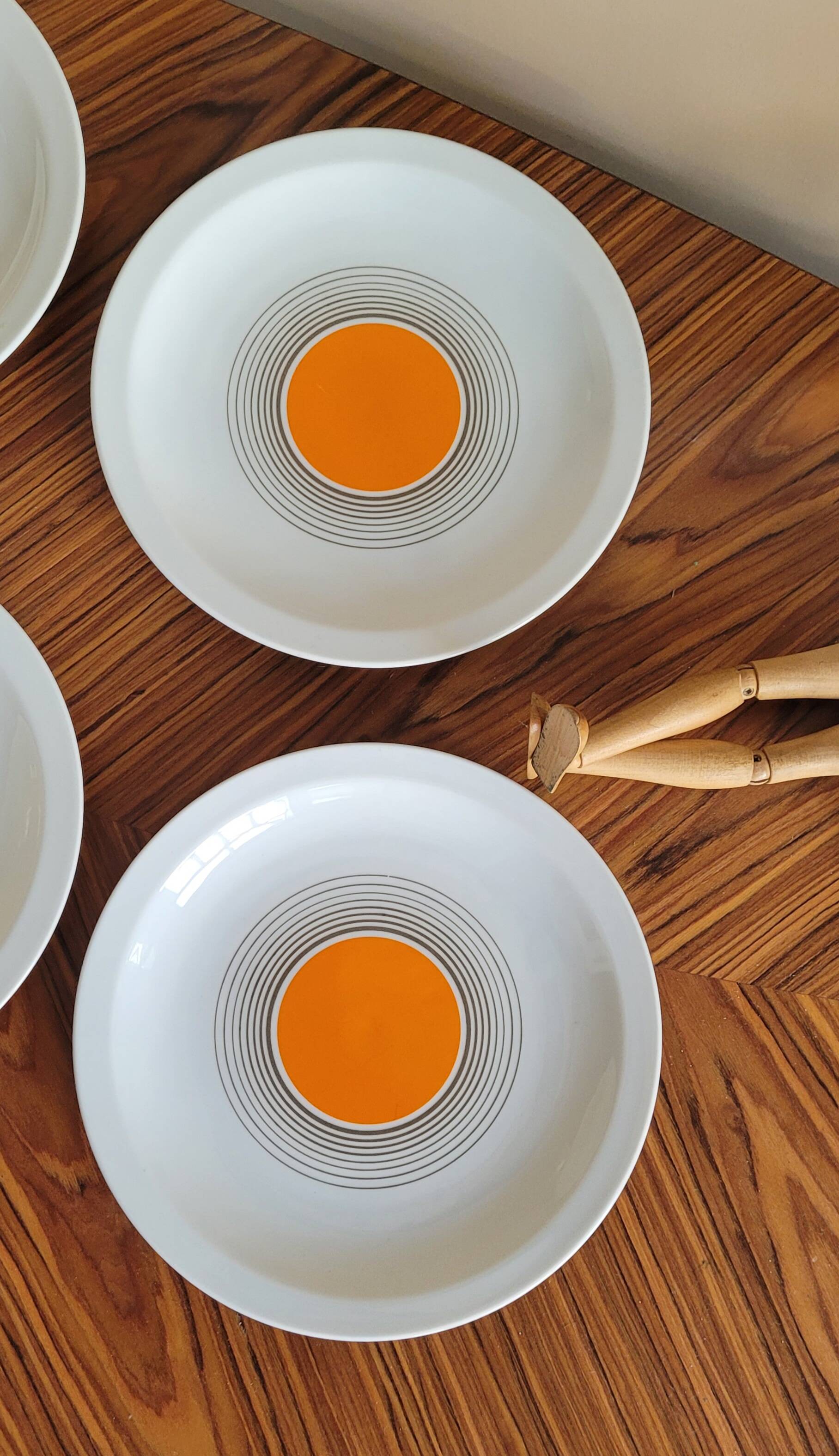 Set of 4 orange plates Bareuther 131