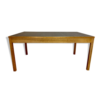 Scandinavian design coffee table by Borge Mogensen 1950