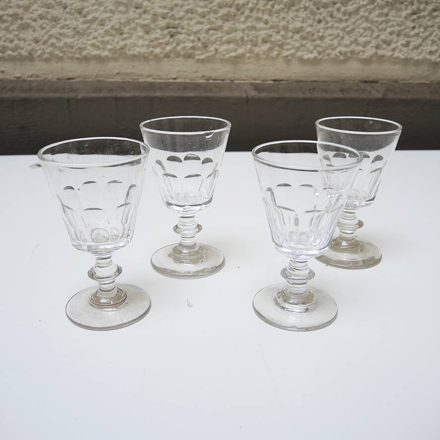 4 anciens verres à pied en cristal de style caton - h10 cm