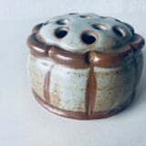Vase pique fleurs en grès