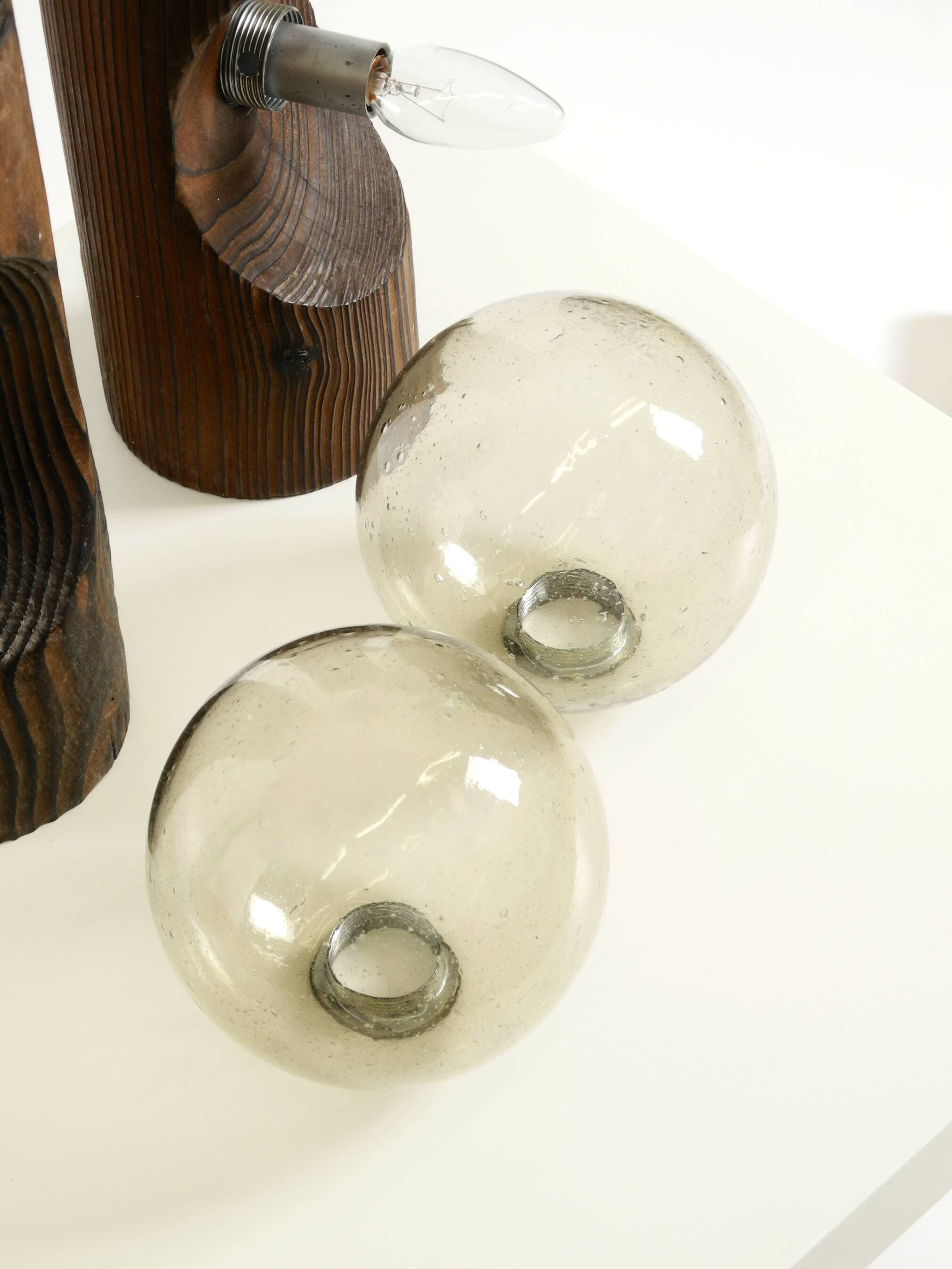 Pair of rare 1960s Temde table and wall lamps made of solid pine