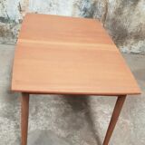 Scandinavian table extansible