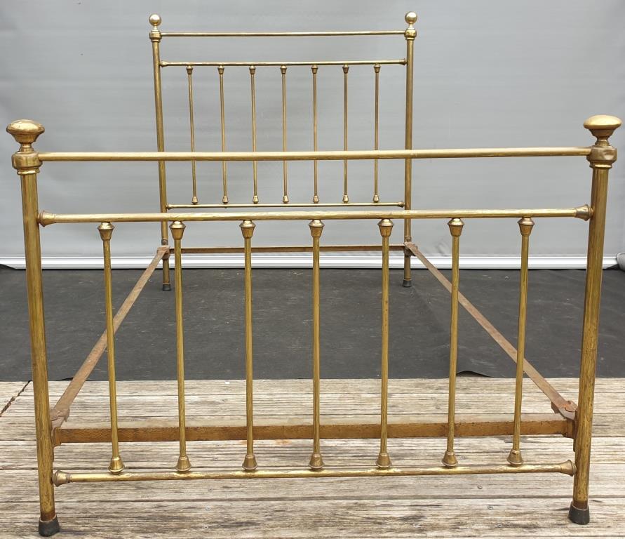 1920s brass bed