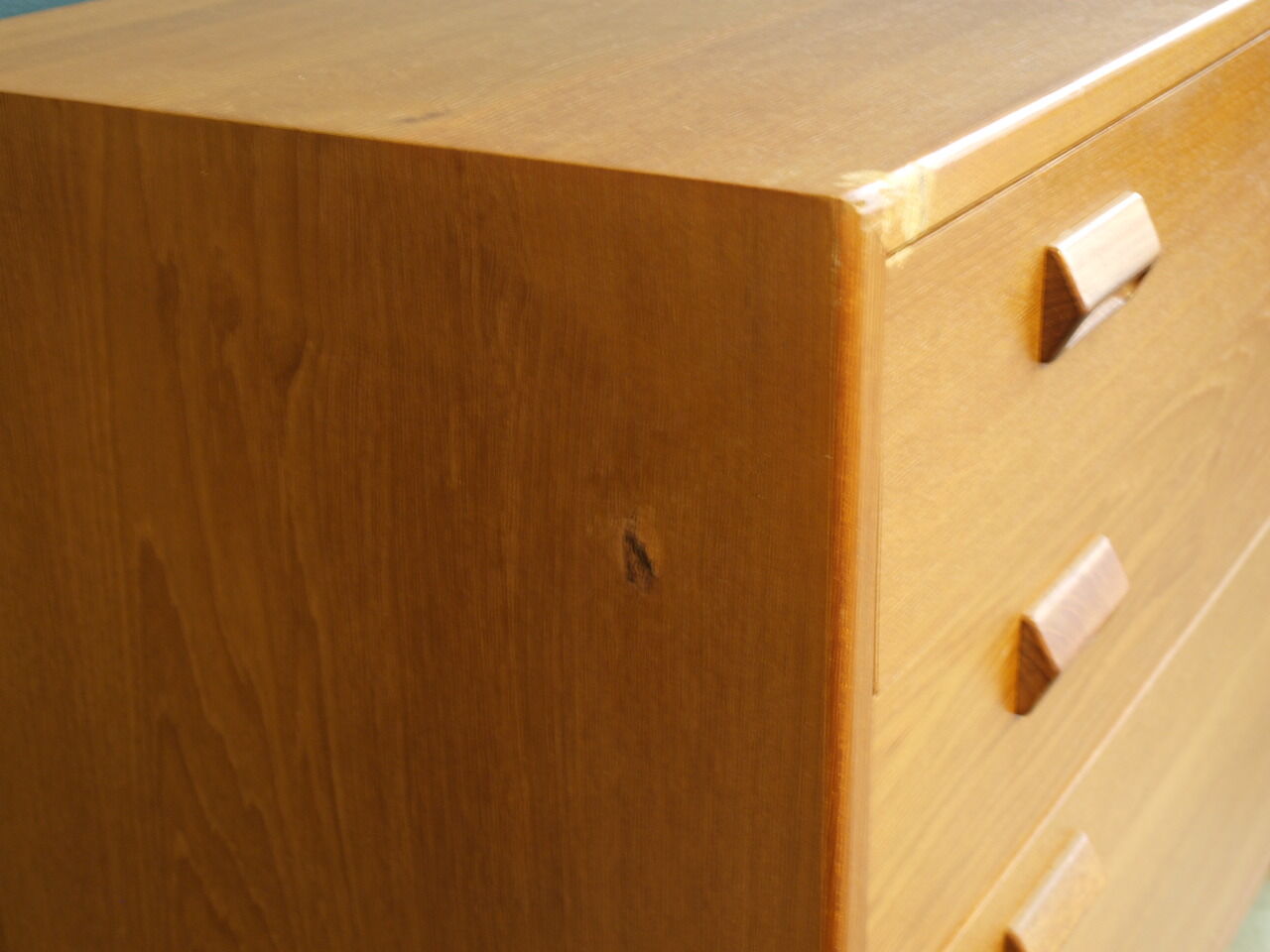 The 1960s teak chest of drawers