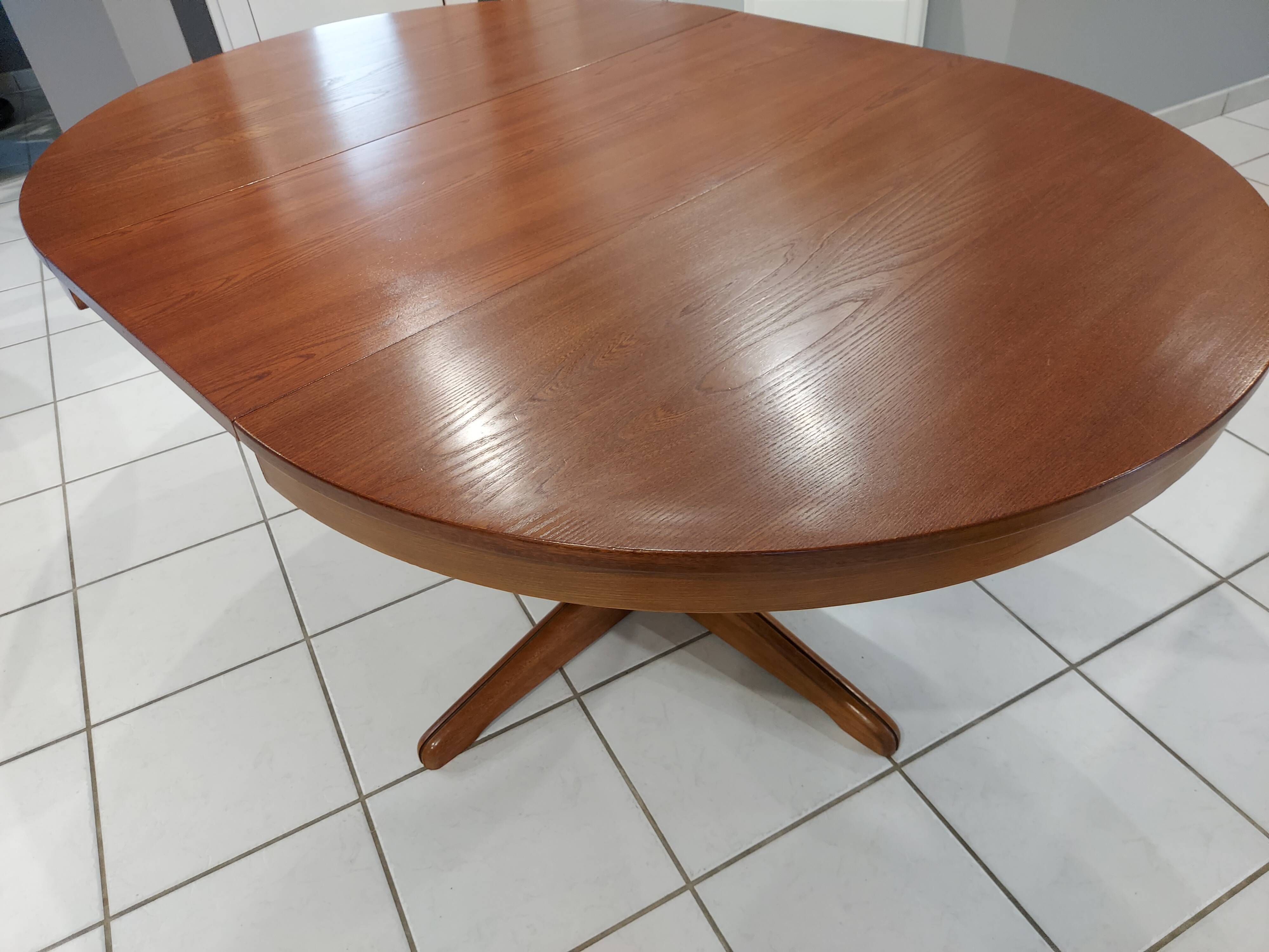Baumann extendable dining table