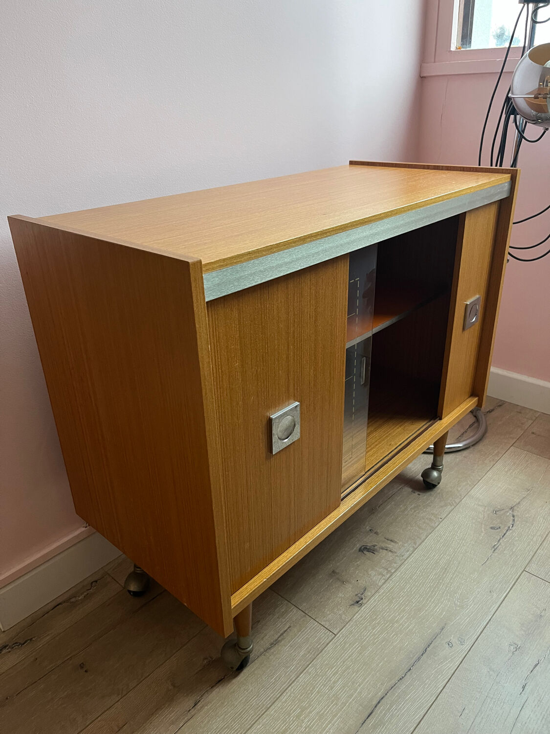 Vintage 1960s bar cabinet, Scandinavian style, on wheels.