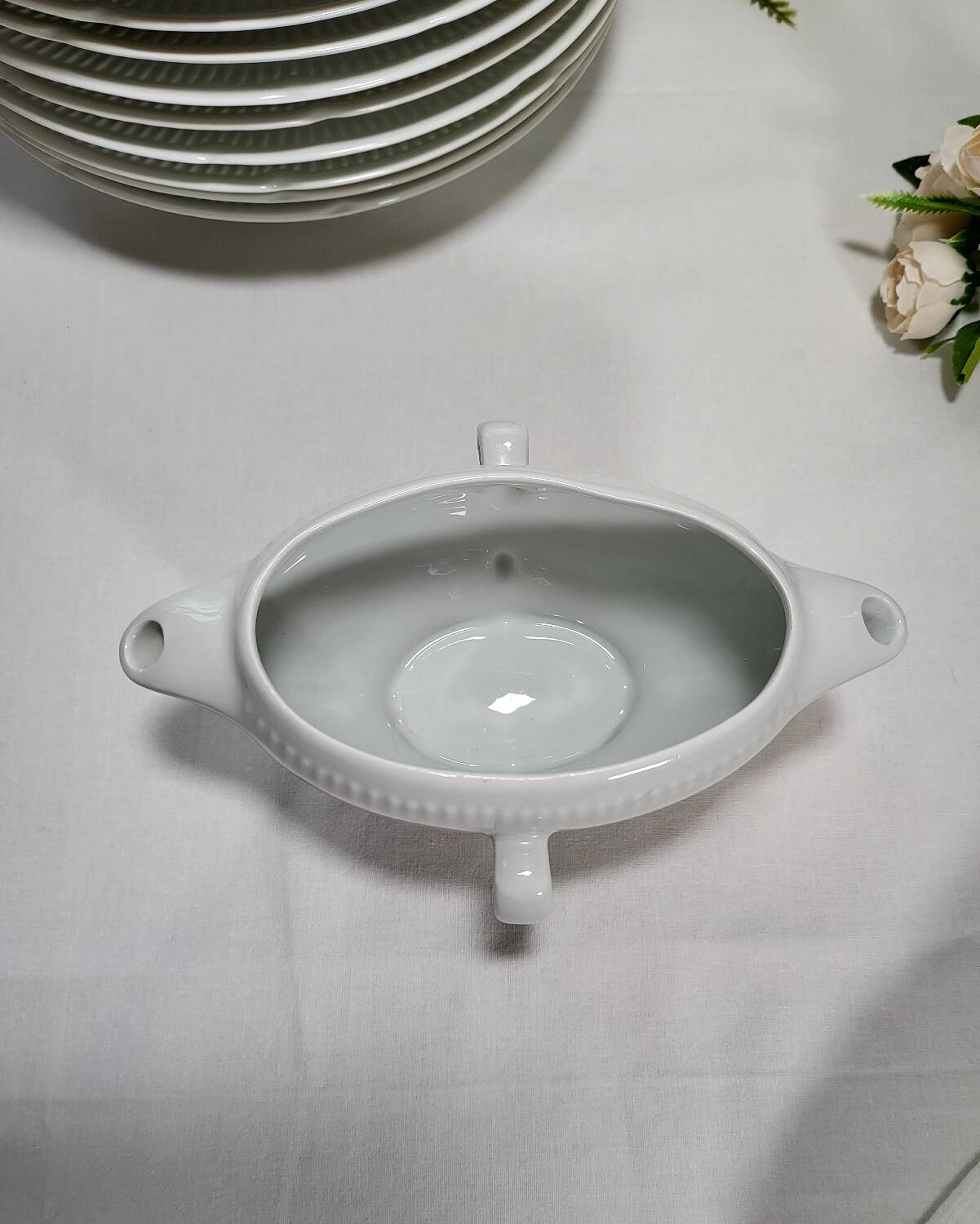 Vierzon porcelain sauce boat