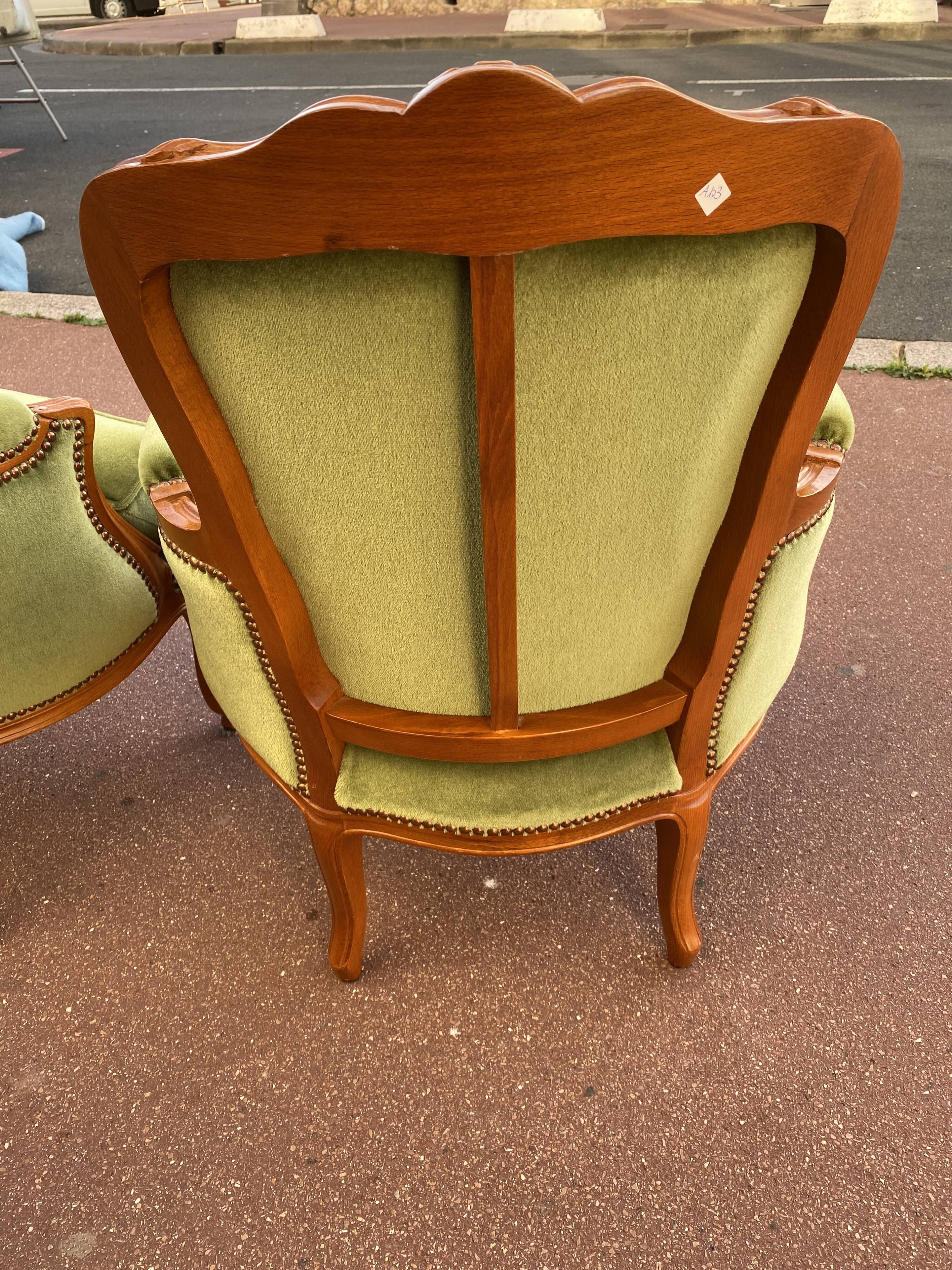 Paire de bergères fauteuils style Louis XV