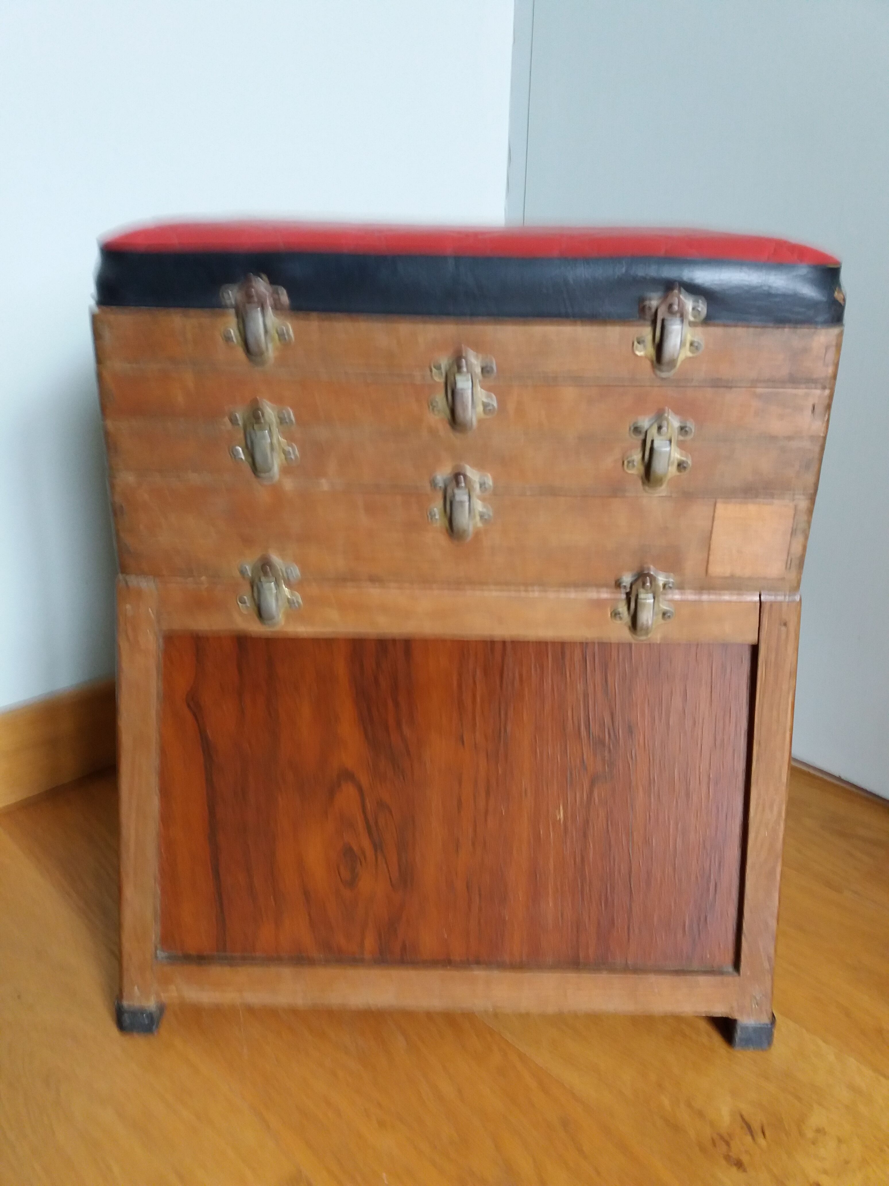 Fishing storage chest fisherman's stool