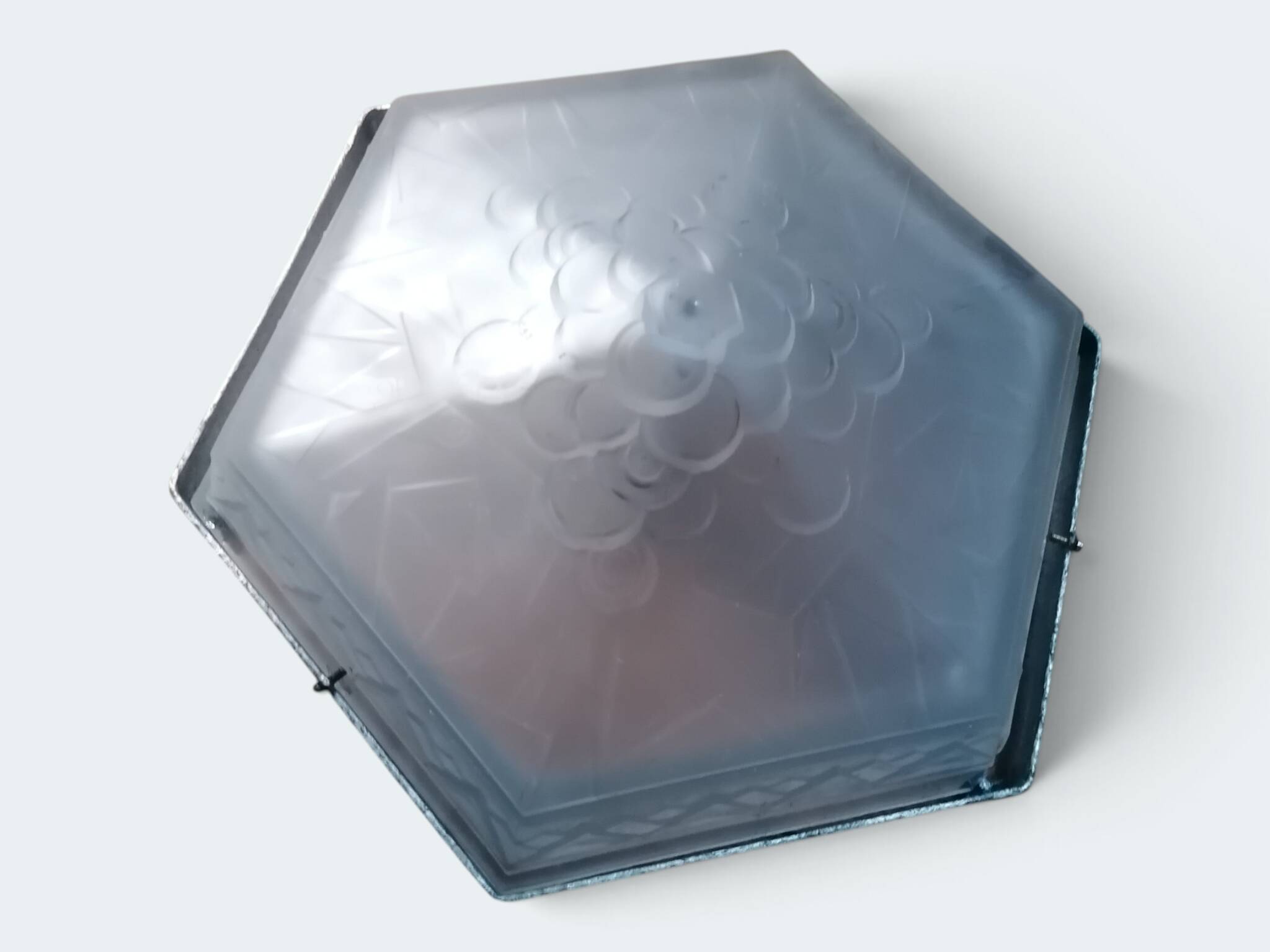 Plafonnier en verre moulé pressé Art déco - Muller Frères