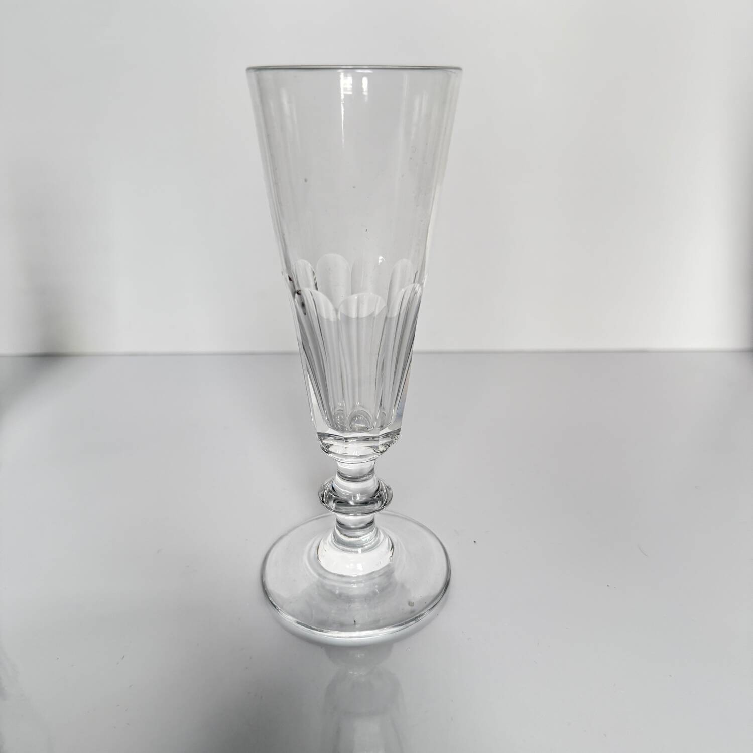 4 crystal champagne flutes